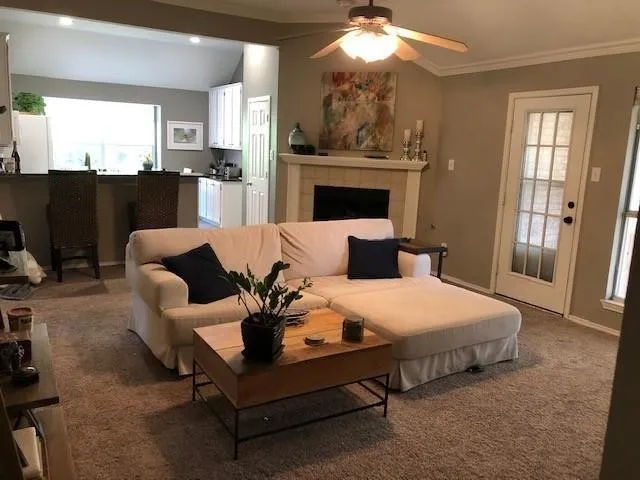 Single Family Residence For Rent in Denton County , 1005 Calgary Court, Lewisville, Texas 75077, 3 Bedroom, 2 Bathroom, 2 Garage spaces, 1,667 Sqft, built in 1995, mls#21379802, Real Estate Agent in Lewisville, Homes For Rent in Denton county, Homes For Rent in Lewisville, Realtor in Lewisville Texas, Real Estate Brokerage Independent Realty Texas, Luminita Cordes Realtor