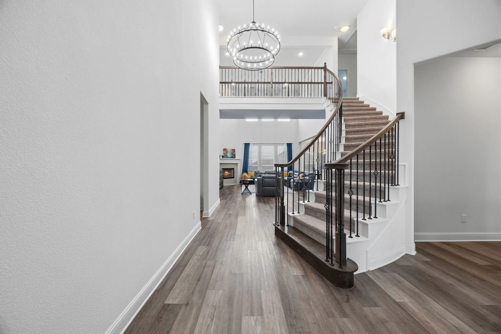 Single Family Residence For Sale in Johnson County , 418 Old Scree Way, Mansfield, Texas 76063, 5 Bedroom, 4 Bathroom, 2 Garage spaces, 3,894 Sqft, built in 2022, mls#21379730, Real Estate Agent in Mansfield, Homes For Sale in Johnson county, Homes For Sale in Mansfield, Realtor in Mansfield Texas, Real Estate Brokerage Independent Realty Texas, Luminita Cordes Realtor
