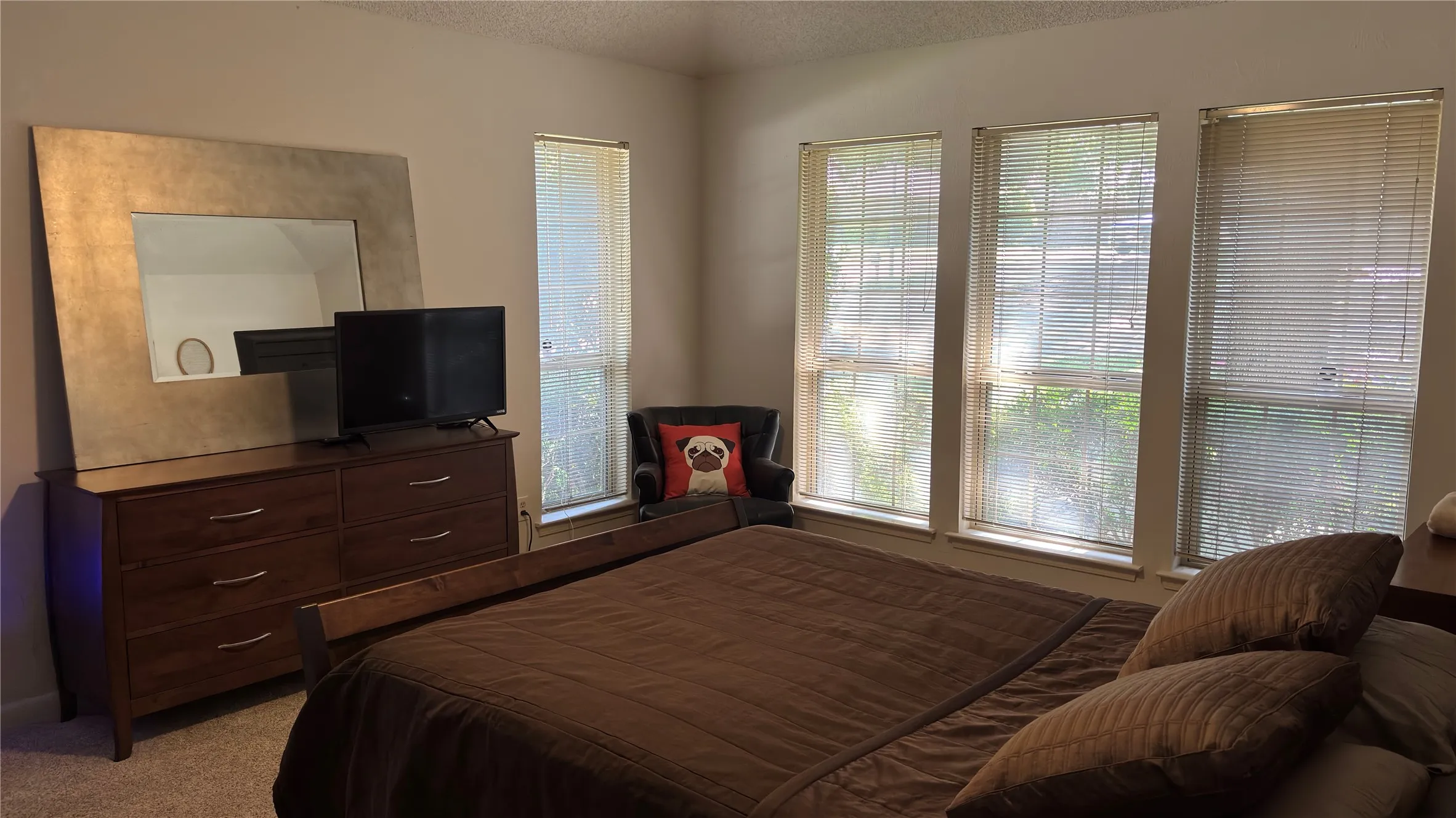 Single Family Residence For Sale in Tarrant County , 500 Sunlight Court, Arlington, Texas 76006, 4 Bedroom, 3 Bathroom, 2 Garage spaces, 2,286 Sqft, built in 1978, mls#21379799, Real Estate Agent in Arlington, Homes For Sale in Tarrant county, Homes For Sale in Arlington, Realtor in Arlington Texas, Real Estate Brokerage Independent Realty Texas, Luminita Cordes Realtor