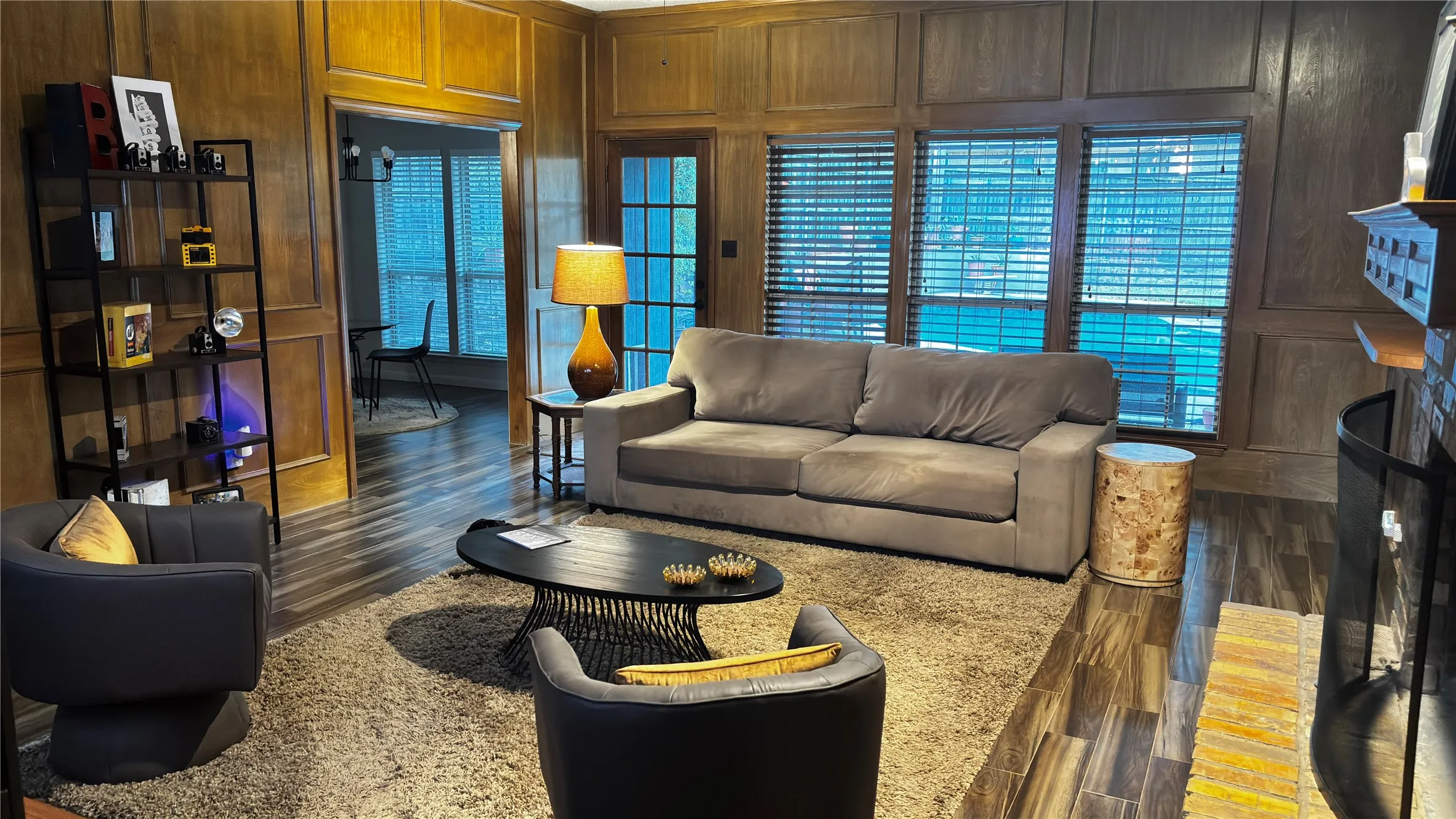 Single Family Residence For Sale in Tarrant County , 500 Sunlight Court, Arlington, Texas 76006, 4 Bedroom, 3 Bathroom, 2 Garage spaces, 2,286 Sqft, built in 1978, mls#21379799, Real Estate Agent in Arlington, Homes For Sale in Tarrant county, Homes For Sale in Arlington, Realtor in Arlington Texas, Real Estate Brokerage Independent Realty Texas, Luminita Cordes Realtor
