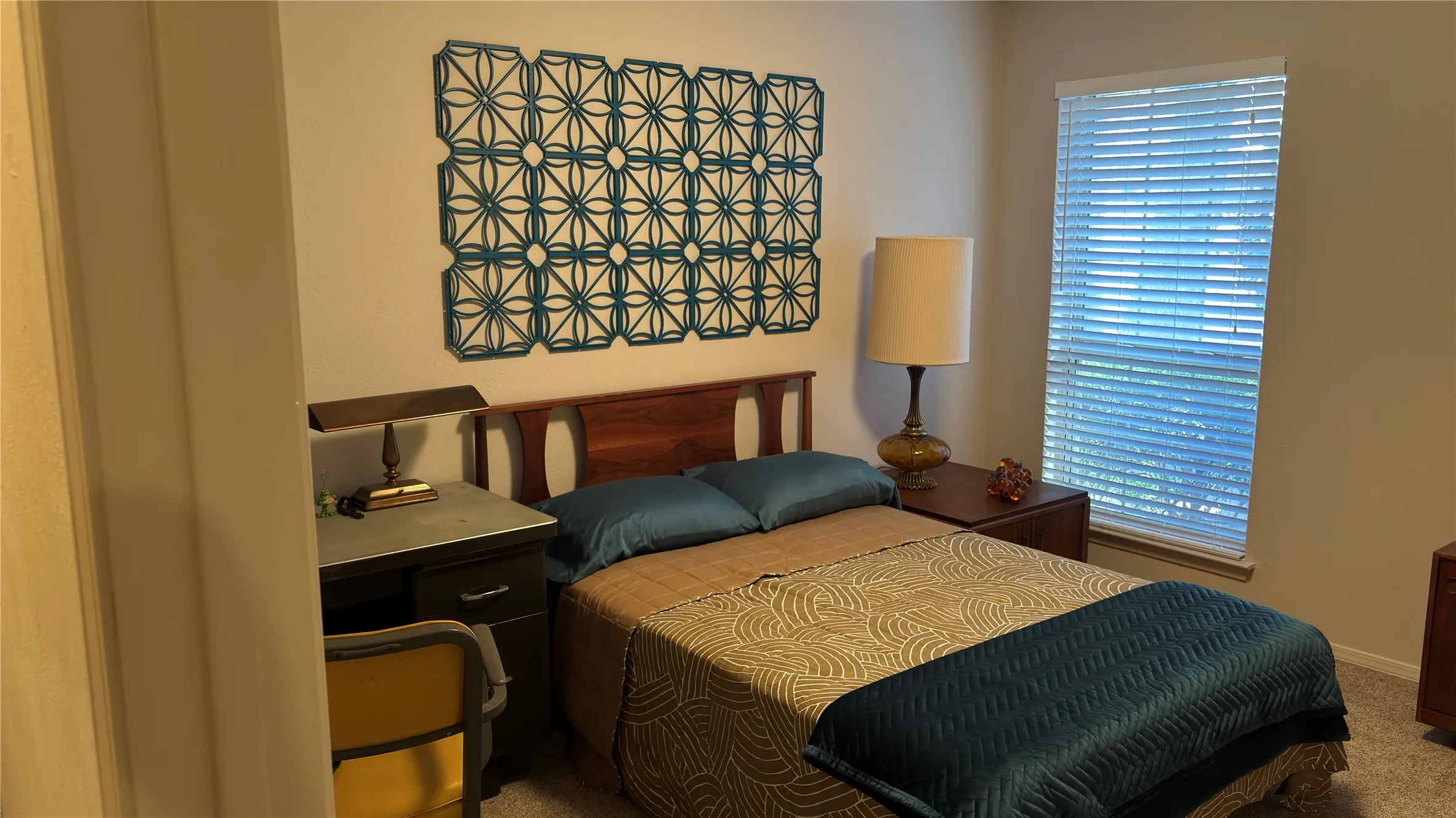 Single Family Residence For Sale in Tarrant County , 500 Sunlight Court, Arlington, Texas 76006, 4 Bedroom, 3 Bathroom, 2 Garage spaces, 2,286 Sqft, built in 1978, mls#21379799, Real Estate Agent in Arlington, Homes For Sale in Tarrant county, Homes For Sale in Arlington, Realtor in Arlington Texas, Real Estate Brokerage Independent Realty Texas, Luminita Cordes Realtor