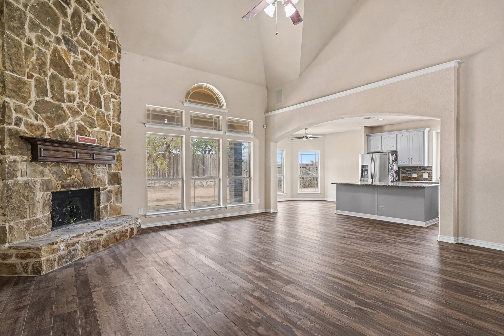 Single Family Residence For Sale in Tarrant County , 1613 Fiddleneck Street, Fort Worth, Texas 76177, 6 Bedroom, 4 Bathroom, 2 Garage spaces, 3,994 Sqft, built in 2016, mls#21376990, Real Estate Agent in Fort Worth, Homes For Sale in Tarrant county, Homes For Sale in Fort Worth, Realtor in Fort Worth Texas, Real Estate Brokerage Independent Realty Texas, Luminita Cordes Realtor