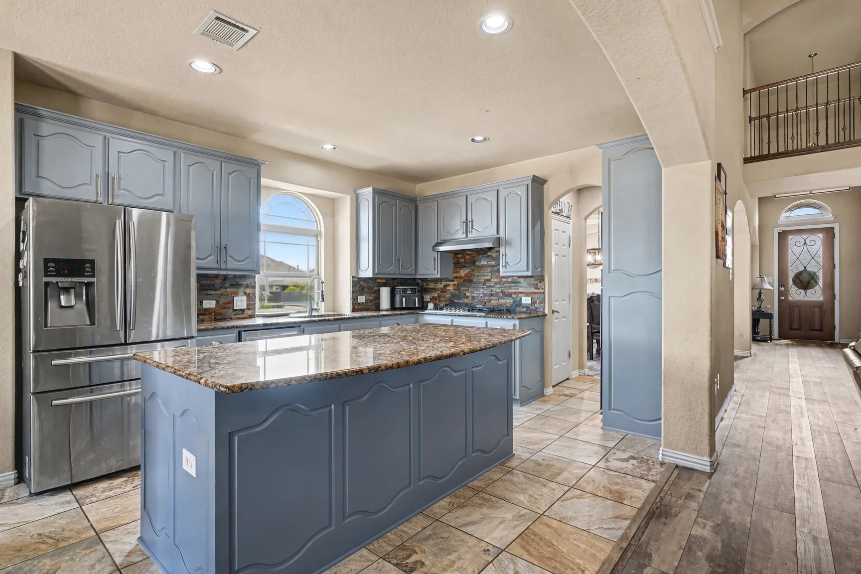 Single Family Residence For Sale in Tarrant County , 1613 Fiddleneck Street, Fort Worth, Texas 76177, 6 Bedroom, 4 Bathroom, 2 Garage spaces, 3,994 Sqft, built in 2016, mls#21376990, Real Estate Agent in Fort Worth, Homes For Sale in Tarrant county, Homes For Sale in Fort Worth, Realtor in Fort Worth Texas, Real Estate Brokerage Independent Realty Texas, Luminita Cordes Realtor