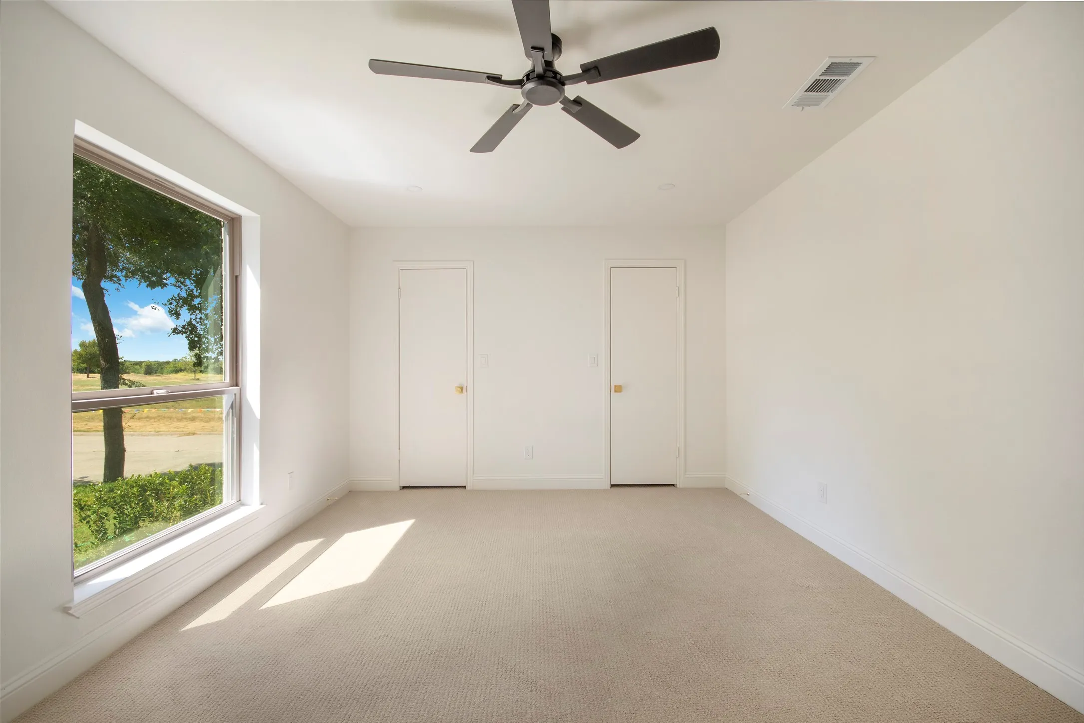 Single Family Residence For Sale in Collin County , 3703 Windmill Lane, Plano, Texas 75074, 4 Bedroom, 3 Bathroom, 2 Garage spaces, 2,774 Sqft, built in 1975, mls#21379440, Real Estate Agent in Plano, Homes For Sale in Collin county, Homes For Sale in Plano, Realtor in Plano Texas, Real Estate Brokerage Independent Realty Texas, Luminita Cordes Realtor
