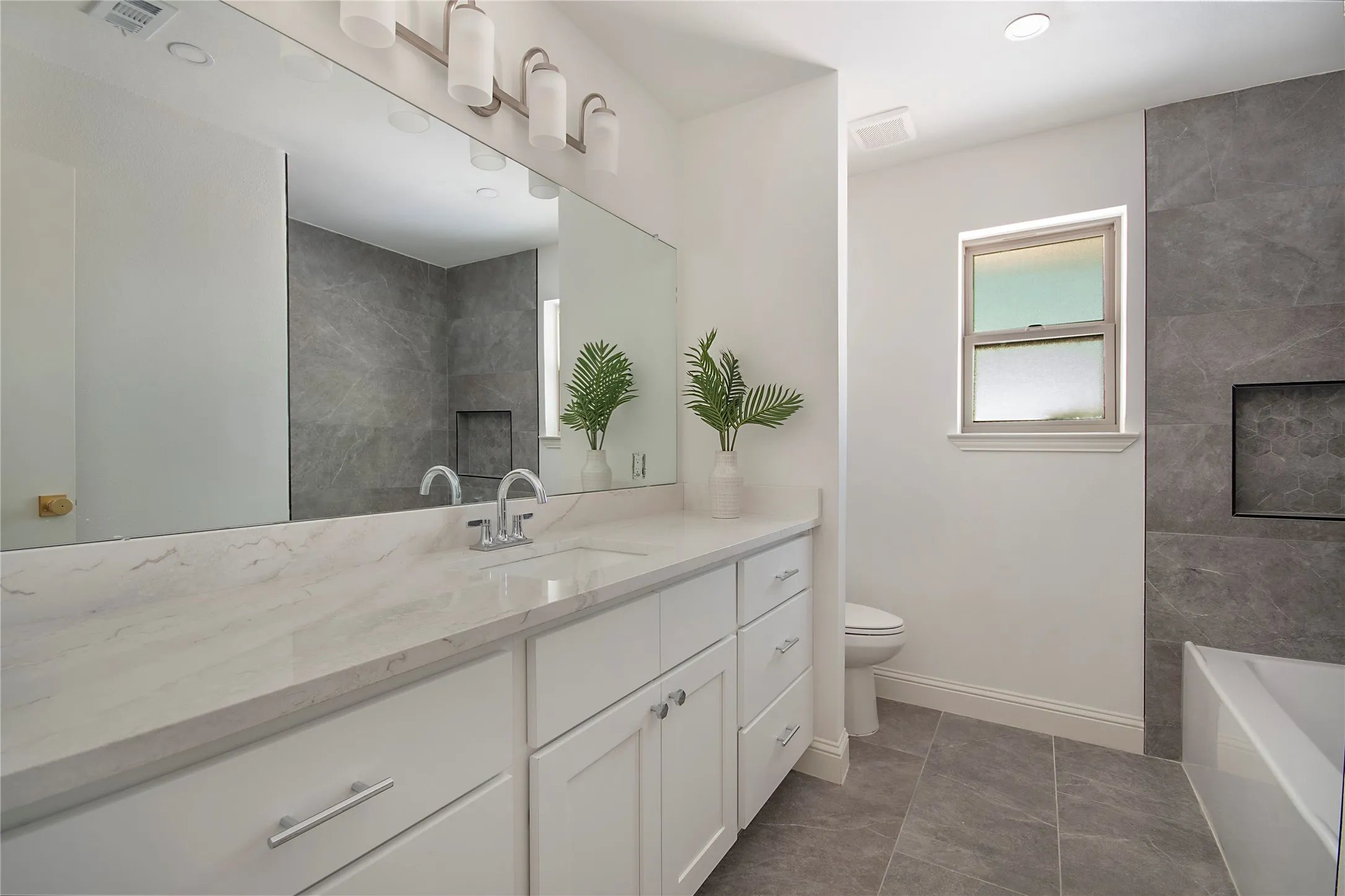 Single Family Residence For Sale in Collin County , 3703 Windmill Lane, Plano, Texas 75074, 4 Bedroom, 3 Bathroom, 2 Garage spaces, 2,774 Sqft, built in 1975, mls#21379440, Real Estate Agent in Plano, Homes For Sale in Collin county, Homes For Sale in Plano, Realtor in Plano Texas, Real Estate Brokerage Independent Realty Texas, Luminita Cordes Realtor