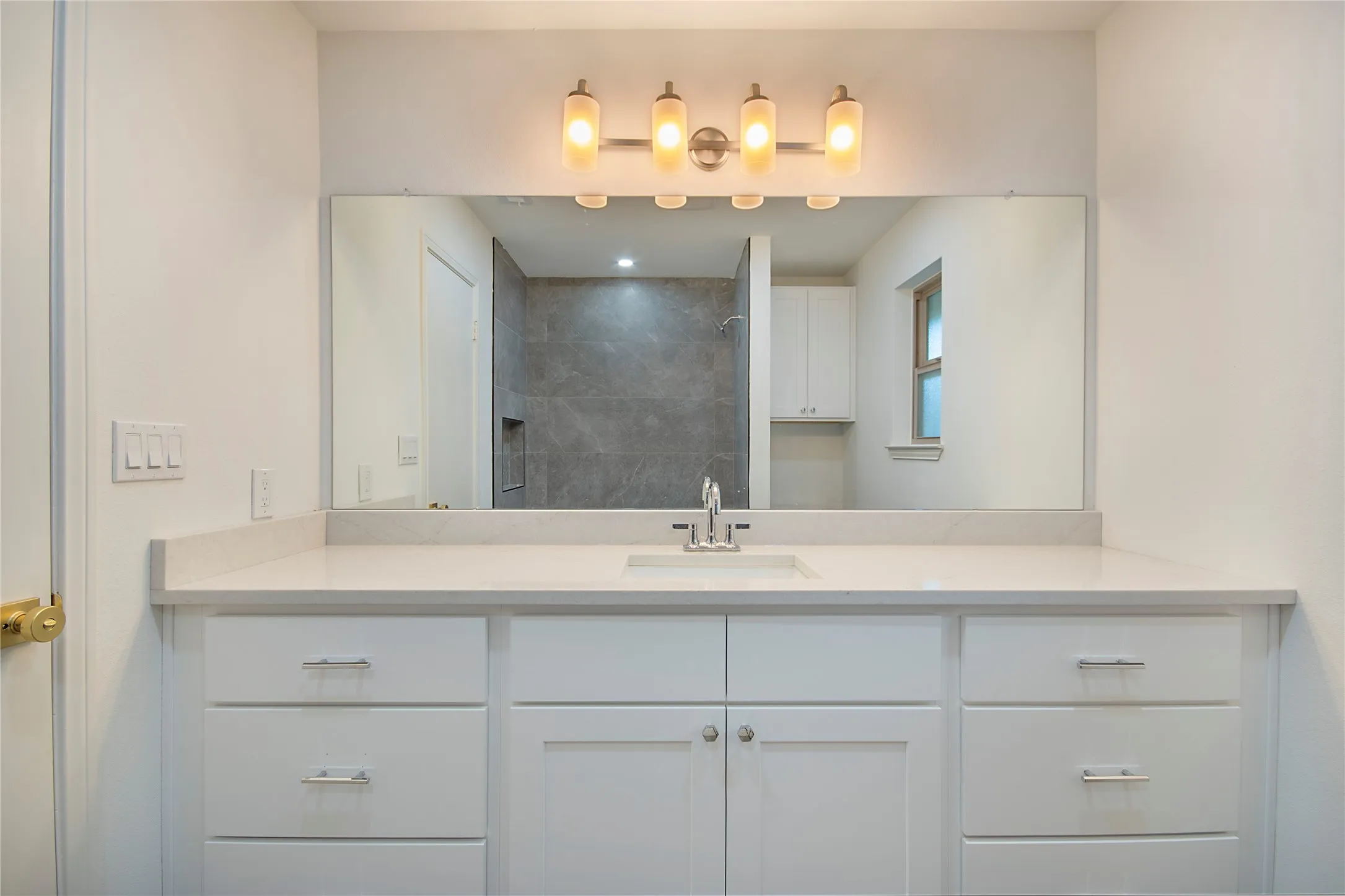 Single Family Residence For Sale in Collin County , 3703 Windmill Lane, Plano, Texas 75074, 4 Bedroom, 3 Bathroom, 2 Garage spaces, 2,774 Sqft, built in 1975, mls#21379440, Real Estate Agent in Plano, Homes For Sale in Collin county, Homes For Sale in Plano, Realtor in Plano Texas, Real Estate Brokerage Independent Realty Texas, Luminita Cordes Realtor