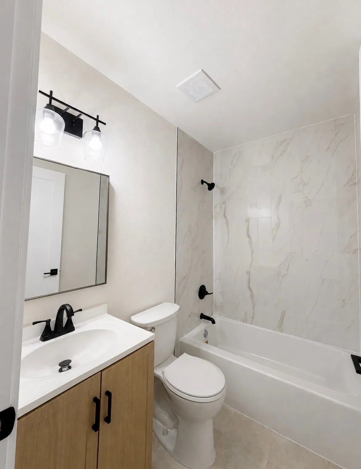 Single Family Residence For Sale in Dallas County , 310 island Drive, Richardson, Texas 75081, 3 Bedroom, 2 Bathroom, 1 Garage spaces, 1,158 Sqft, built in 1961, mls#21379612, Real Estate Agent in Richardson, Homes For Sale in Dallas county, Homes For Sale in Richardson, Realtor in Richardson Texas, Real Estate Brokerage Independent Realty Texas, Luminita Cordes Realtor