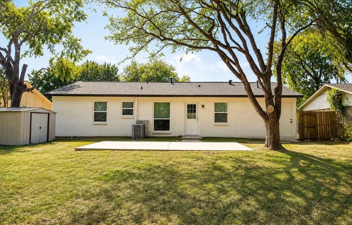 Single Family Residence For Sale in Dallas County , 310 island Drive, Richardson, Texas 75081, 3 Bedroom, 2 Bathroom, 1 Garage spaces, 1,158 Sqft, built in 1961, mls#21379612, Real Estate Agent in Richardson, Homes For Sale in Dallas county, Homes For Sale in Richardson, Realtor in Richardson Texas, Real Estate Brokerage Independent Realty Texas, Luminita Cordes Realtor