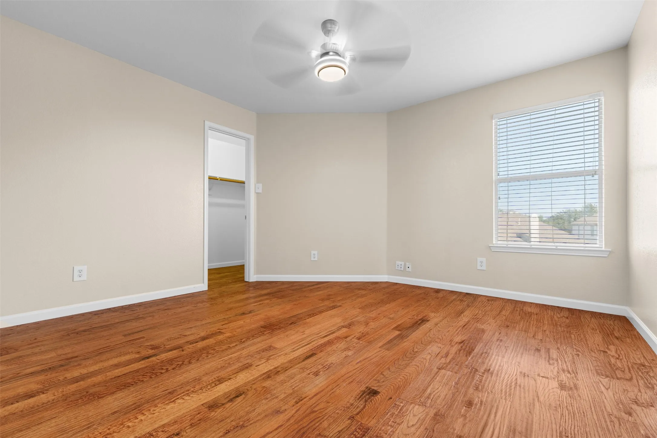 Single Family Residence For Sale in Dallas County , 4413 Stirling Drive, Garland, Texas 75043, 4 Bedroom, 3 Bathroom, 2 Garage spaces, 2,628 Sqft, built in 2001, mls#21379663, Real Estate Agent in Garland, Homes For Sale in Dallas county, Homes For Sale in Garland, Realtor in Garland Texas, Real Estate Brokerage Independent Realty Texas, Luminita Cordes Realtor