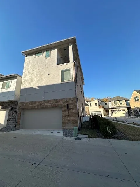 Condominium For Rent in Dallas County , 8215 Manoa Drive, Dallas, Texas 75231, 3 Bedroom, 4 Bathroom, 2 Garage spaces, 2,427 Sqft, built in 2023, mls#21379815, Real Estate Agent in Dallas, Homes For Rent in Dallas county, Homes For Rent in Dallas, Realtor in Dallas Texas, Real Estate Brokerage Independent Realty Texas, Luminita Cordes Realtor