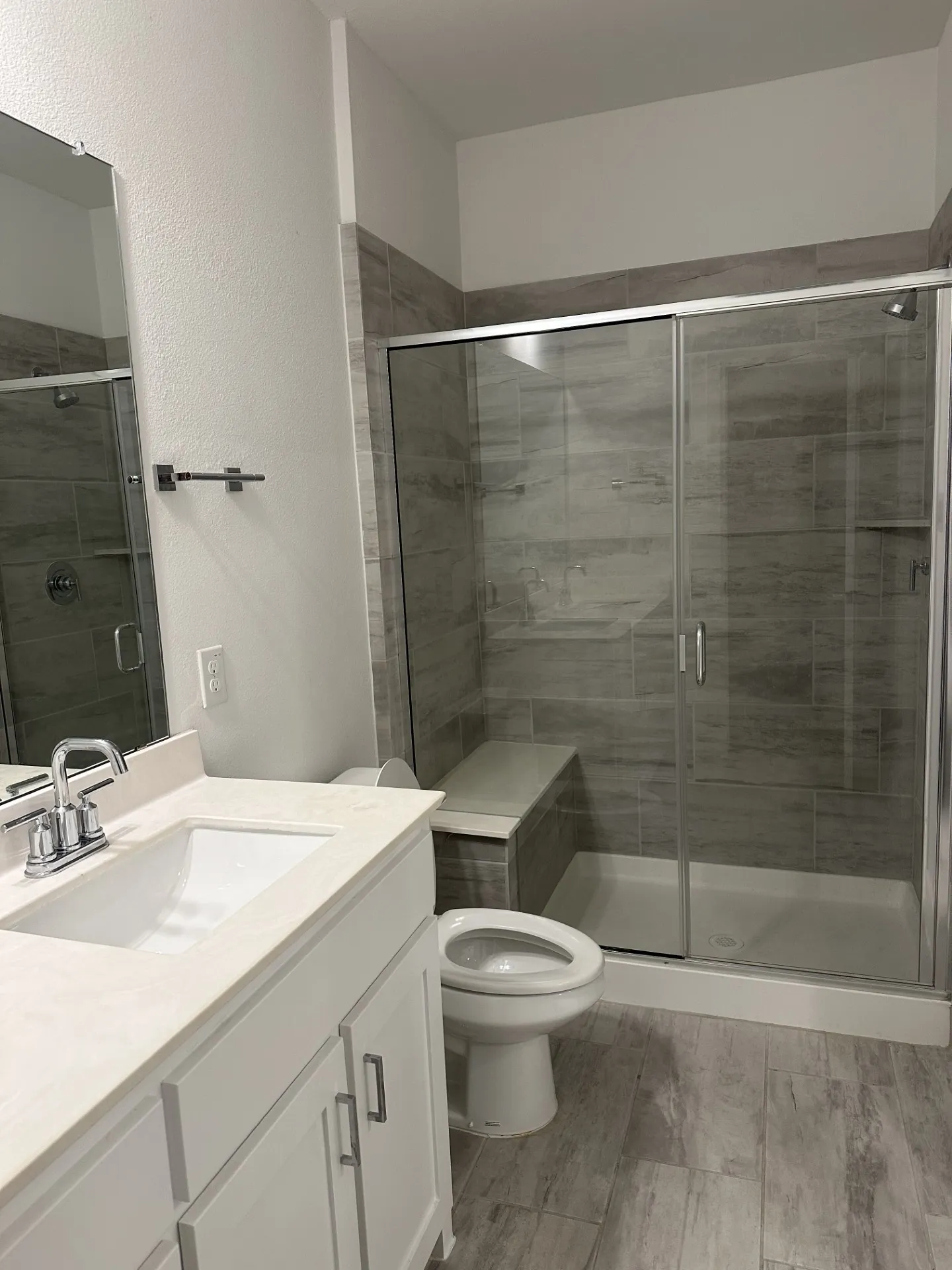 Condominium For Rent in Dallas County , 8215 Manoa Drive, Dallas, Texas 75231, 3 Bedroom, 4 Bathroom, 2 Garage spaces, 2,427 Sqft, built in 2023, mls#21379815, Real Estate Agent in Dallas, Homes For Rent in Dallas county, Homes For Rent in Dallas, Realtor in Dallas Texas, Real Estate Brokerage Independent Realty Texas, Luminita Cordes Realtor