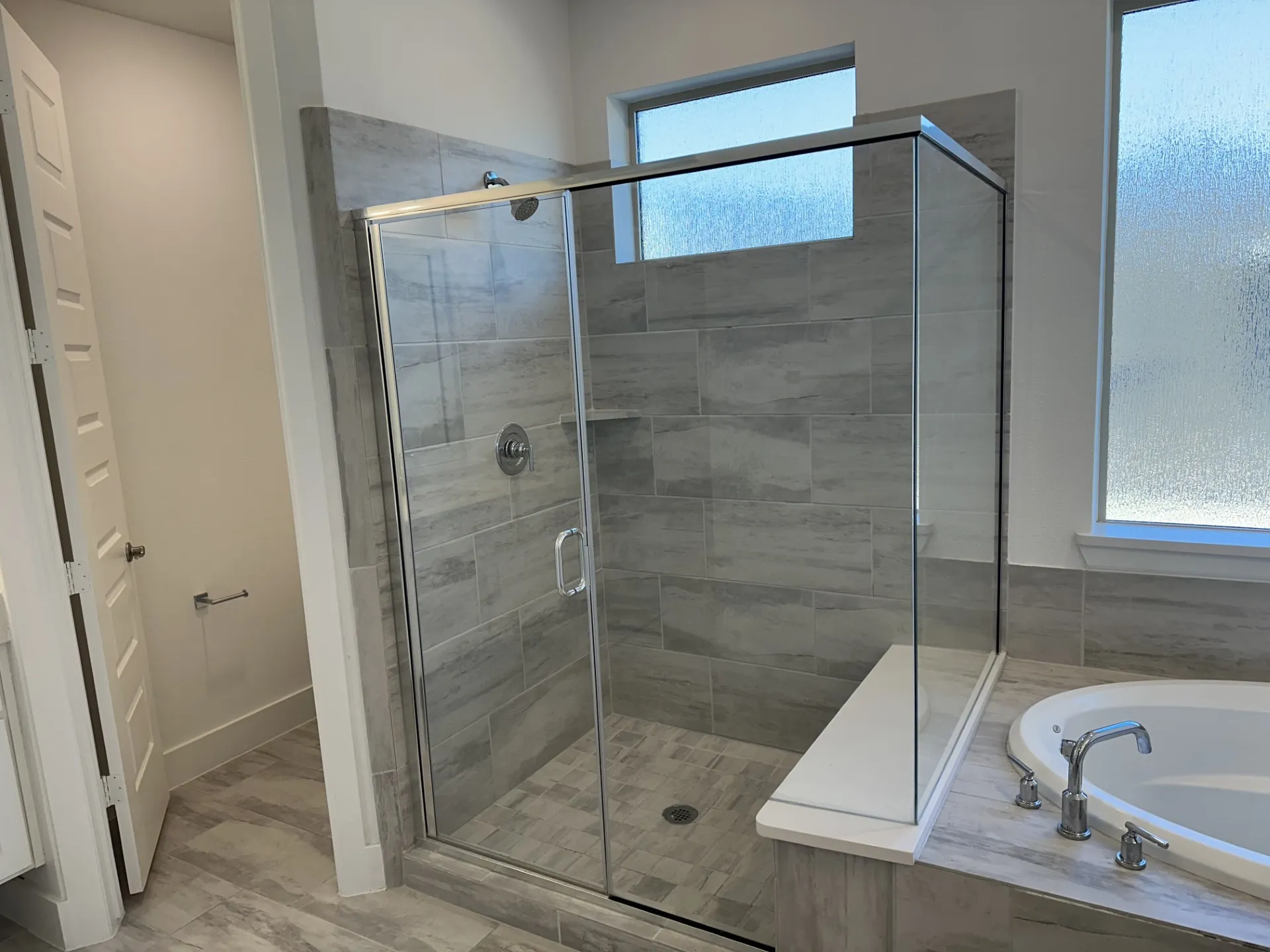 Condominium For Rent in Dallas County , 8215 Manoa Drive, Dallas, Texas 75231, 3 Bedroom, 4 Bathroom, 2 Garage spaces, 2,427 Sqft, built in 2023, mls#21379815, Real Estate Agent in Dallas, Homes For Rent in Dallas county, Homes For Rent in Dallas, Realtor in Dallas Texas, Real Estate Brokerage Independent Realty Texas, Luminita Cordes Realtor