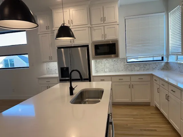 Condominium For Rent in Dallas County , 8215 Manoa Drive, Dallas, Texas 75231, 3 Bedroom, 4 Bathroom, 2 Garage spaces, 2,427 Sqft, built in 2023, mls#21379815, Real Estate Agent in Dallas, Homes For Rent in Dallas county, Homes For Rent in Dallas, Realtor in Dallas Texas, Real Estate Brokerage Independent Realty Texas, Luminita Cordes Realtor