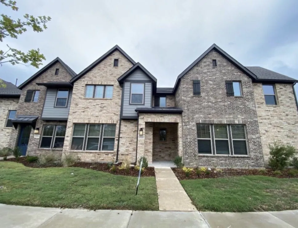 Townhouse For Rent in Collin County , 1918 Mc Clane Drive, Allen, Texas 75013, 3 Bedroom, 3 Bathroom, 2 Garage spaces, 1,886 Sqft, built in 2022, mls#21379784, Real Estate Agent in Allen, Homes For Rent in Collin county, Homes For Rent in Allen, Realtor in Allen Texas, Real Estate Brokerage Independent Realty Texas, Luminita Cordes Realtor