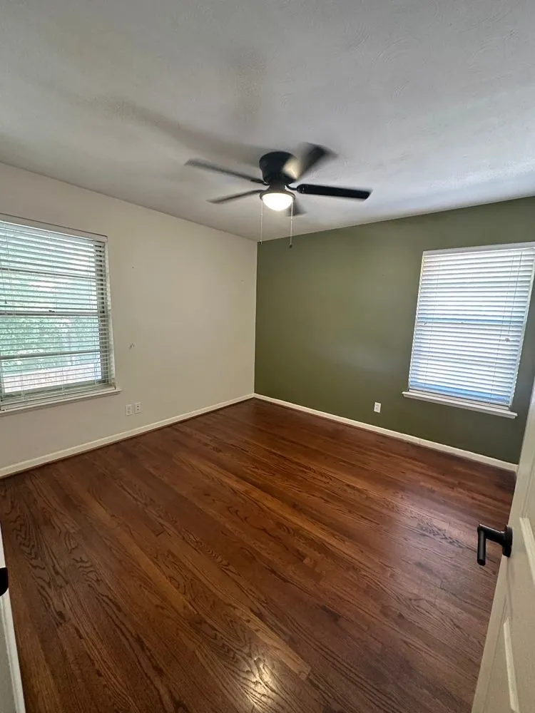 Single Family Residence For Rent in Dallas County , 2219 Healey Drive, Dallas, Texas 75228, 3 Bedroom, 2 Bathroom, 2 Garage spaces, 1,403 Sqft, built in 1957, mls#21379812, Real Estate Agent in Dallas, Homes For Rent in Dallas county, Homes For Rent in Dallas, Realtor in Dallas Texas, Real Estate Brokerage Independent Realty Texas, Luminita Cordes Realtor