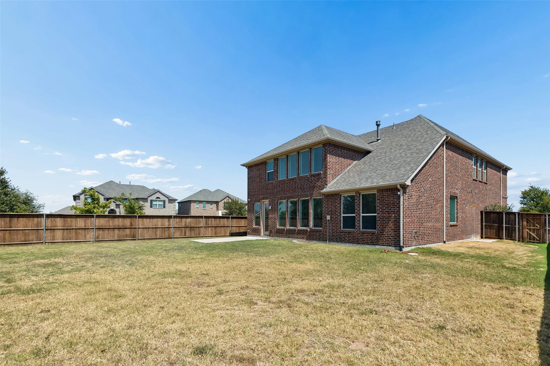 Single Family Residence For Sale in Collin County , 3103 Royal Lane, Celina, Texas 75009, 4 Bedroom, 4 Bathroom, 2 Garage spaces, 3,245 Sqft, built in 2019, mls#21379787, Real Estate Agent in Celina, Homes For Sale in Collin county, Homes For Sale in Celina, Realtor in Celina Texas, Real Estate Brokerage Independent Realty Texas, Luminita Cordes Realtor