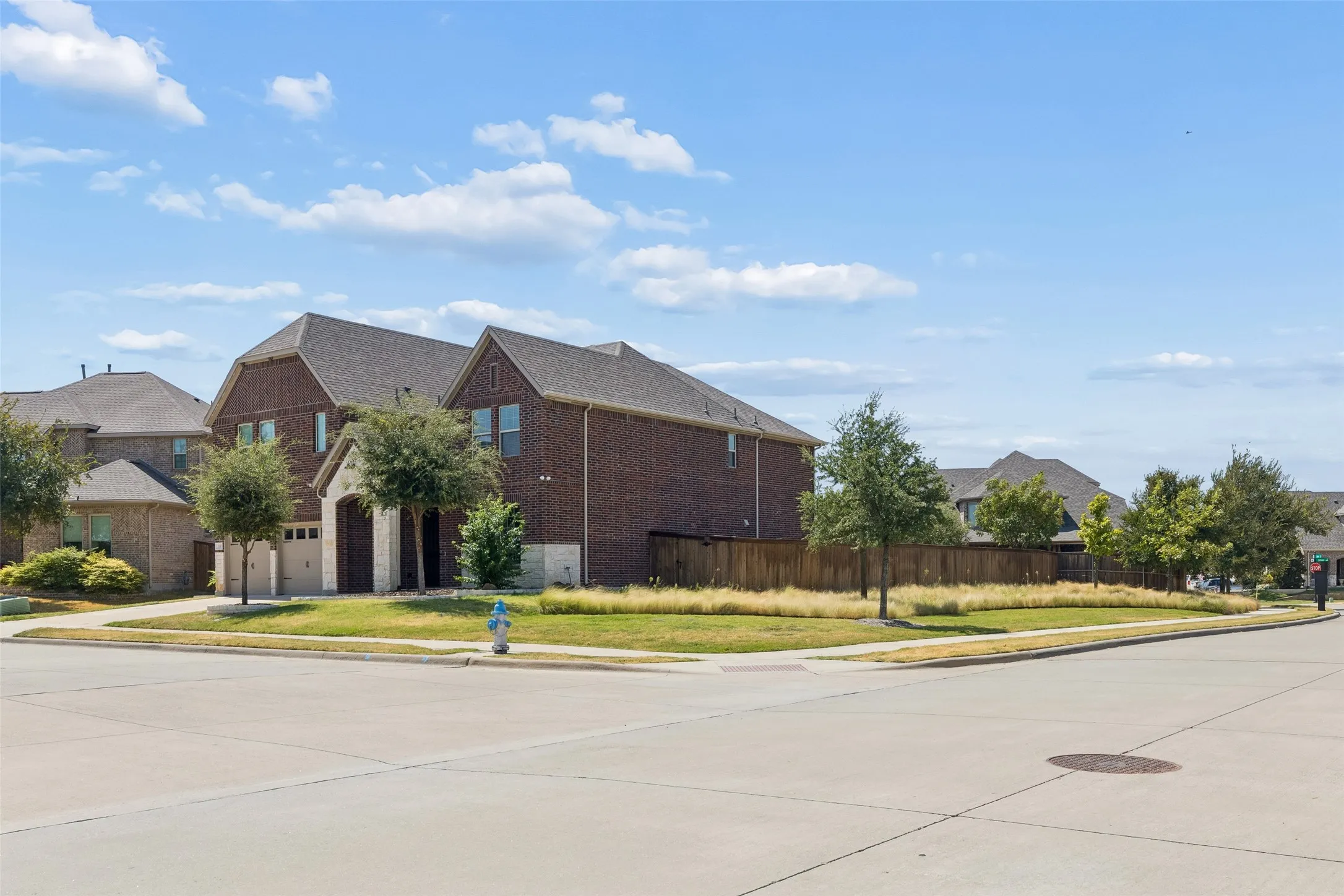 Single Family Residence For Sale in Collin County , 3103 Royal Lane, Celina, Texas 75009, 4 Bedroom, 4 Bathroom, 2 Garage spaces, 3,245 Sqft, built in 2019, mls#21379787, Real Estate Agent in Celina, Homes For Sale in Collin county, Homes For Sale in Celina, Realtor in Celina Texas, Real Estate Brokerage Independent Realty Texas, Luminita Cordes Realtor