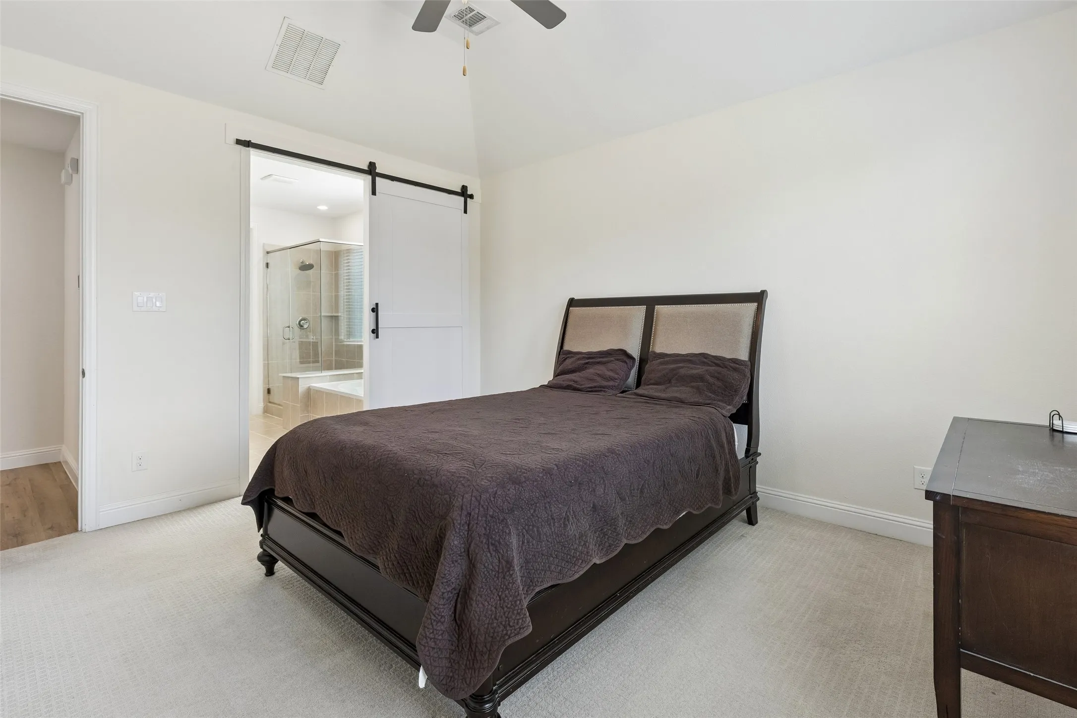 Single Family Residence For Sale in Collin County , 3103 Royal Lane, Celina, Texas 75009, 4 Bedroom, 4 Bathroom, 2 Garage spaces, 3,245 Sqft, built in 2019, mls#21379787, Real Estate Agent in Celina, Homes For Sale in Collin county, Homes For Sale in Celina, Realtor in Celina Texas, Real Estate Brokerage Independent Realty Texas, Luminita Cordes Realtor