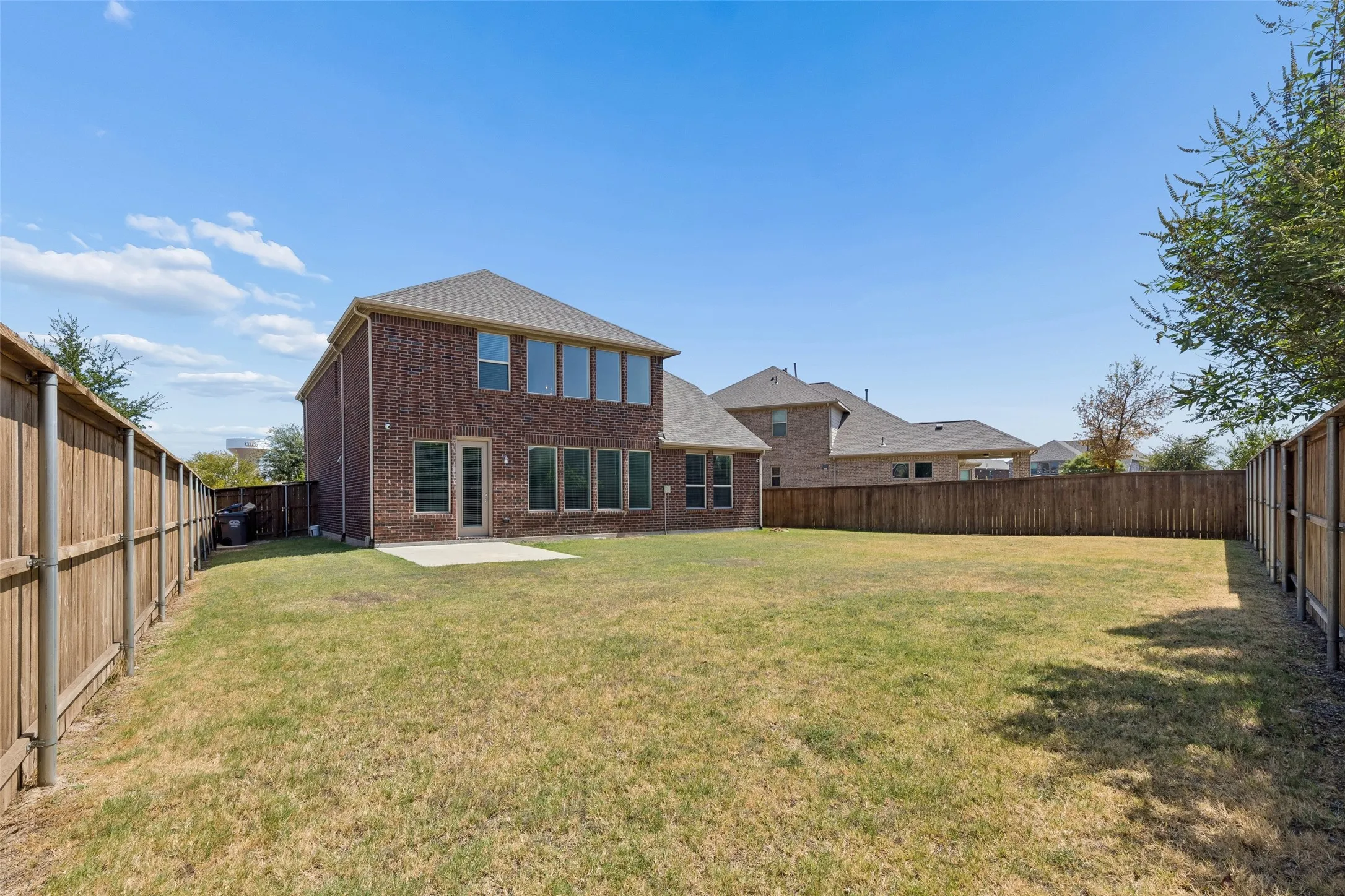 Single Family Residence For Sale in Collin County , 3103 Royal Lane, Celina, Texas 75009, 4 Bedroom, 4 Bathroom, 2 Garage spaces, 3,245 Sqft, built in 2019, mls#21379787, Real Estate Agent in Celina, Homes For Sale in Collin county, Homes For Sale in Celina, Realtor in Celina Texas, Real Estate Brokerage Independent Realty Texas, Luminita Cordes Realtor