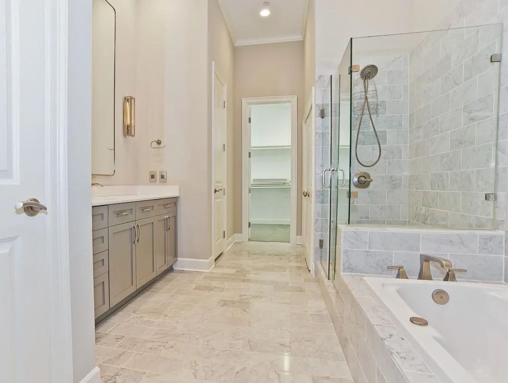 Condominium For Rent in Dallas County , 2300 Leonard Street 100, Dallas, Texas 75201, 2 Bedroom, 2 Bathroom, 2 Garage spaces, 1,600 Sqft, built in 2004, mls#21379810, Real Estate Agent in Dallas, Homes For Rent in Dallas county, Homes For Rent in Dallas, Realtor in Dallas Texas, Real Estate Brokerage Independent Realty Texas, Luminita Cordes Realtor