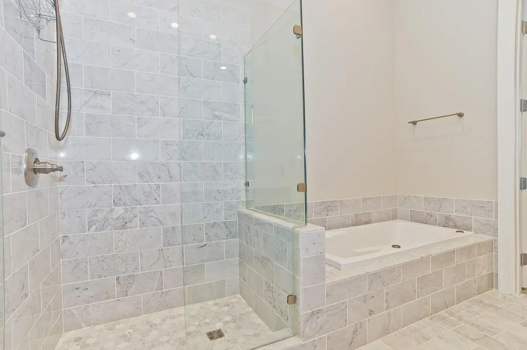 Condominium For Rent in Dallas County , 2300 Leonard Street 100, Dallas, Texas 75201, 2 Bedroom, 2 Bathroom, 2 Garage spaces, 1,600 Sqft, built in 2004, mls#21379810, Real Estate Agent in Dallas, Homes For Rent in Dallas county, Homes For Rent in Dallas, Realtor in Dallas Texas, Real Estate Brokerage Independent Realty Texas, Luminita Cordes Realtor