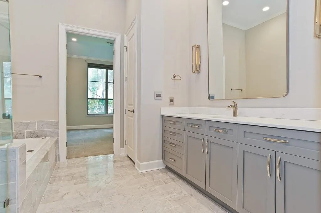 Condominium For Rent in Dallas County , 2300 Leonard Street 100, Dallas, Texas 75201, 2 Bedroom, 2 Bathroom, 2 Garage spaces, 1,600 Sqft, built in 2004, mls#21379810, Real Estate Agent in Dallas, Homes For Rent in Dallas county, Homes For Rent in Dallas, Realtor in Dallas Texas, Real Estate Brokerage Independent Realty Texas, Luminita Cordes Realtor