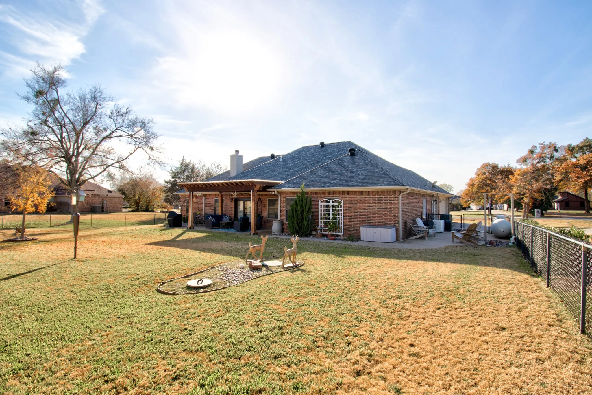 Single Family Residence For Sale in Cooke County , 1321 Kiowa Drive E, Lake Kiowa, Texas 76240, 3 Bedroom, 2 Bathroom, 2 Garage spaces, 2,534 Sqft, built in 2002, mls#21379818, Real Estate Agent in Lake Kiowa, Homes For Sale in Cooke county, Homes For Sale in Lake Kiowa, Realtor in Lake Kiowa Texas, Real Estate Brokerage Independent Realty Texas, Luminita Cordes Realtor