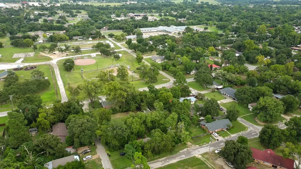 Unimproved Land For Sale in Freestone County , 706 Spruce Street, Teague, Texas 75860, 0, 0, Garage spaces, 0 Sqft, built in 0, mls#21376561, Real Estate Agent in Teague, Homes For Sale in Freestone county, Homes For Sale in Teague, Realtor in Teague Texas, Real Estate Brokerage Independent Realty Texas, Luminita Cordes Realtor