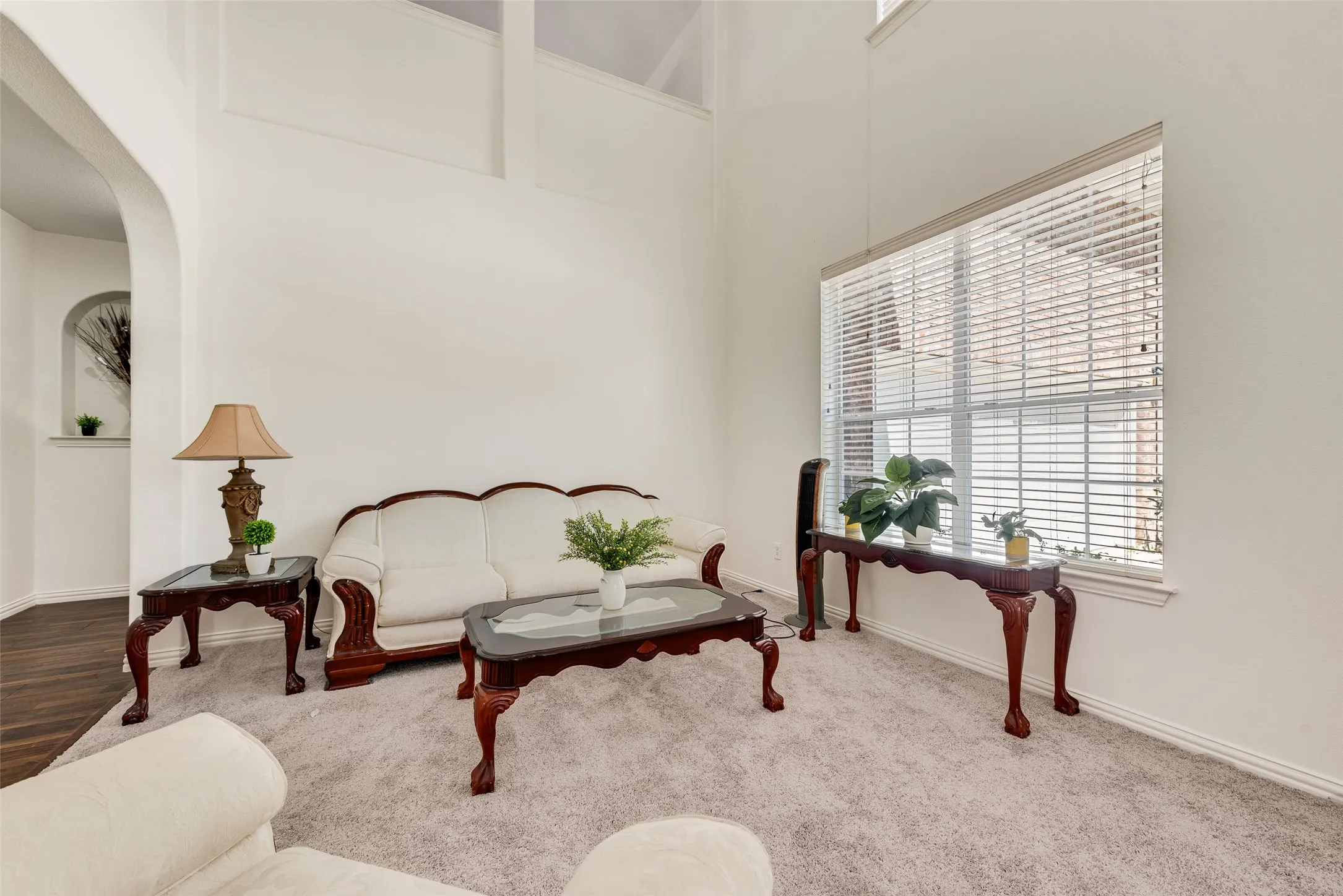 Single Family Residence For Sale in Dallas County , 5000 Harrier Drive, Mesquite, Texas 75181, 5 Bedroom, 4 Bathroom, 3 Garage spaces, 4,489 Sqft, built in 2006, mls#21366411, Real Estate Agent in Mesquite, Homes For Sale in Dallas county, Homes For Sale in Mesquite, Realtor in Mesquite Texas, Real Estate Brokerage Independent Realty Texas, Luminita Cordes Realtor