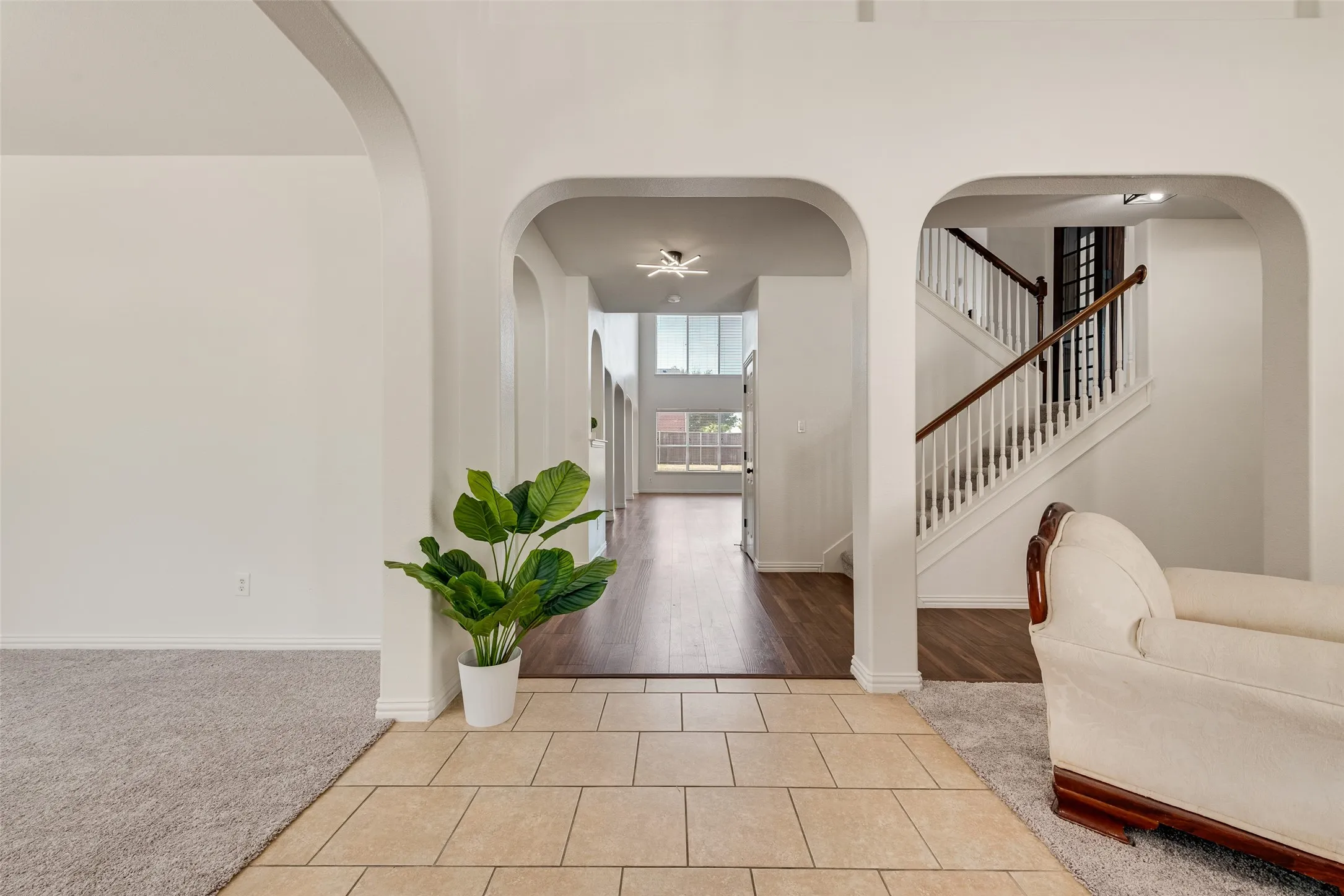 Single Family Residence For Sale in Dallas County , 5000 Harrier Drive, Mesquite, Texas 75181, 5 Bedroom, 4 Bathroom, 3 Garage spaces, 4,489 Sqft, built in 2006, mls#21366411, Real Estate Agent in Mesquite, Homes For Sale in Dallas county, Homes For Sale in Mesquite, Realtor in Mesquite Texas, Real Estate Brokerage Independent Realty Texas, Luminita Cordes Realtor