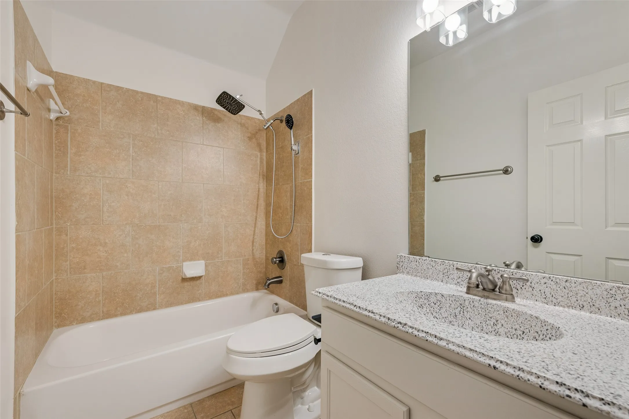 Single Family Residence For Sale in Dallas County , 5000 Harrier Drive, Mesquite, Texas 75181, 5 Bedroom, 4 Bathroom, 3 Garage spaces, 4,489 Sqft, built in 2006, mls#21366411, Real Estate Agent in Mesquite, Homes For Sale in Dallas county, Homes For Sale in Mesquite, Realtor in Mesquite Texas, Real Estate Brokerage Independent Realty Texas, Luminita Cordes Realtor