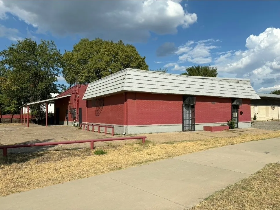 Retail For Sale in Dallas County , 4606 Botham Jean Boulevard, Dallas, Texas 75215, 0, 0, Garage spaces, 0 Sqft, built in 1962, mls#21379829, Real Estate Agent in Dallas, Homes For Sale in Dallas county, Homes For Sale in Dallas, Realtor in Dallas Texas, Real Estate Brokerage Independent Realty Texas, Luminita Cordes Realtor