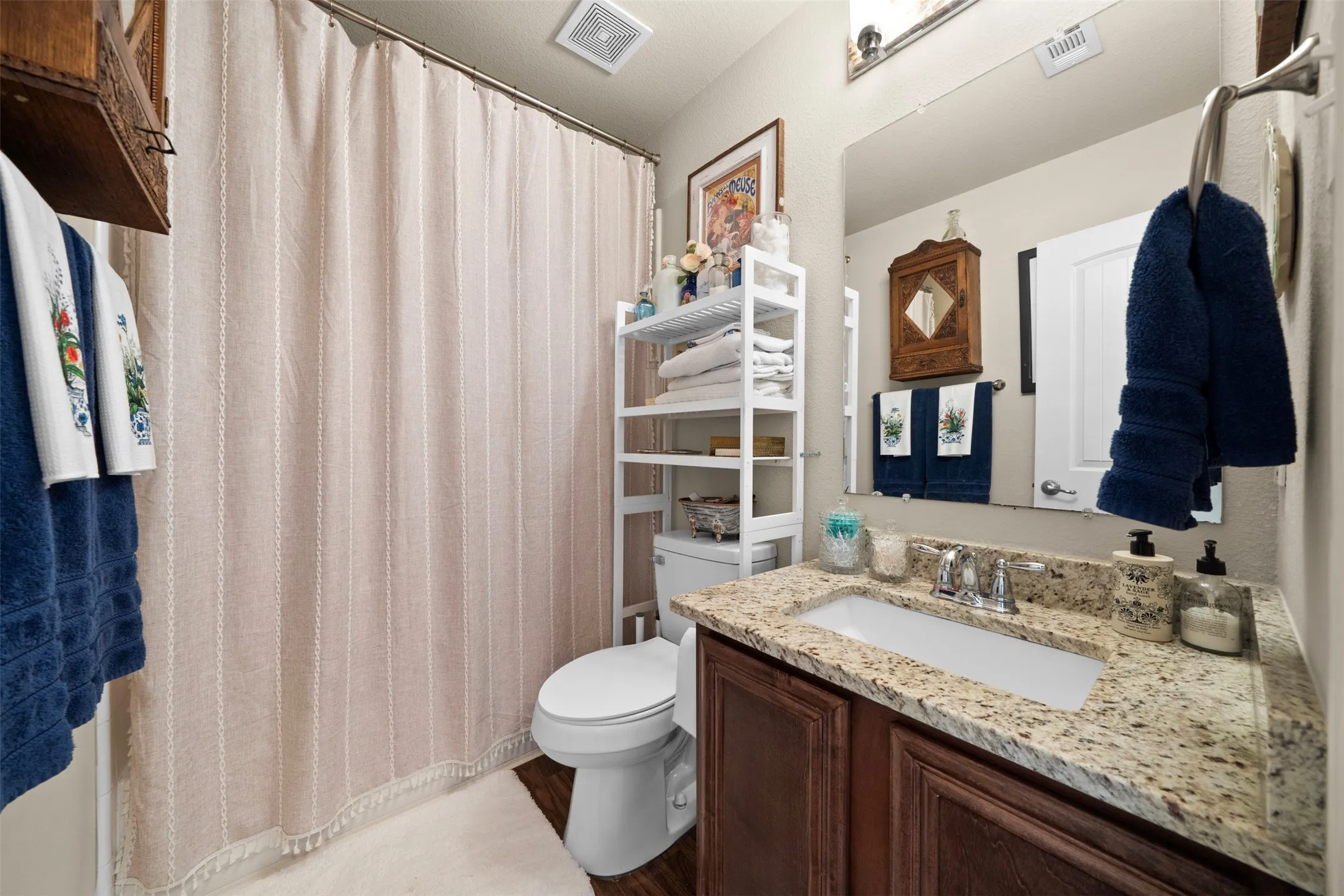 Single Family Residence For Sale in Kaufman County , 4036 Eagle Drive, Heartland, Texas 75126, 3 Bedroom, 2 Bathroom, 2 Garage spaces, 1,404 Sqft, built in 2010, mls#21379821, Real Estate Agent in Heartland, Homes For Sale in Kaufman county, Homes For Sale in Heartland, Realtor in Heartland Texas, Real Estate Brokerage Independent Realty Texas, Luminita Cordes Realtor