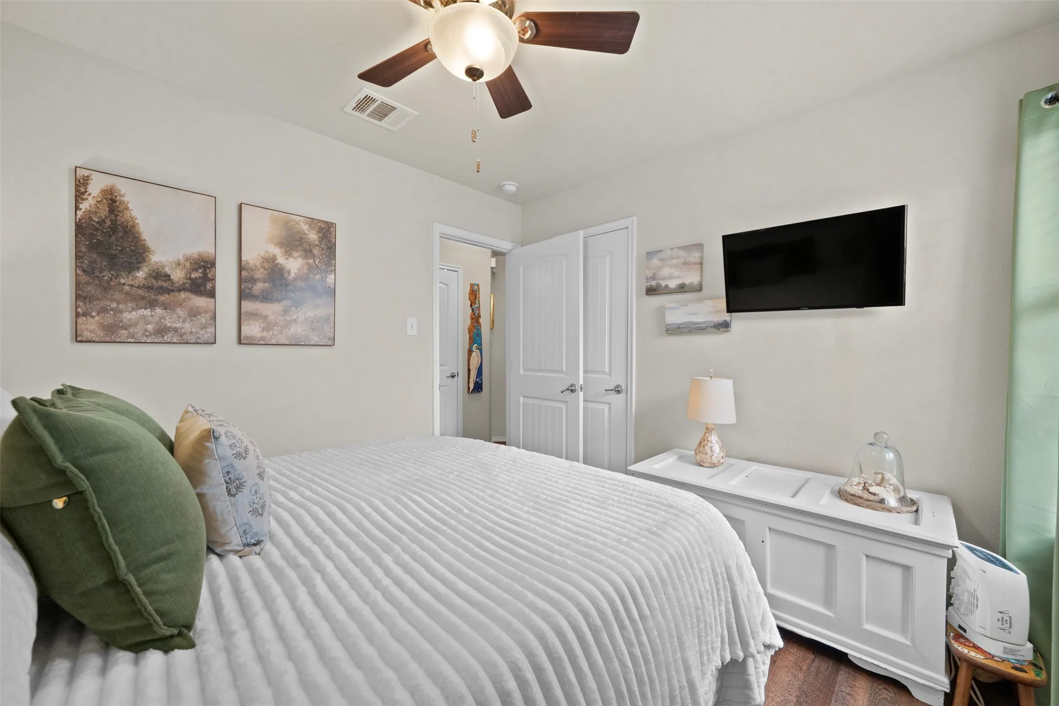 Single Family Residence For Sale in Kaufman County , 4036 Eagle Drive, Heartland, Texas 75126, 3 Bedroom, 2 Bathroom, 2 Garage spaces, 1,404 Sqft, built in 2010, mls#21379821, Real Estate Agent in Heartland, Homes For Sale in Kaufman county, Homes For Sale in Heartland, Realtor in Heartland Texas, Real Estate Brokerage Independent Realty Texas, Luminita Cordes Realtor