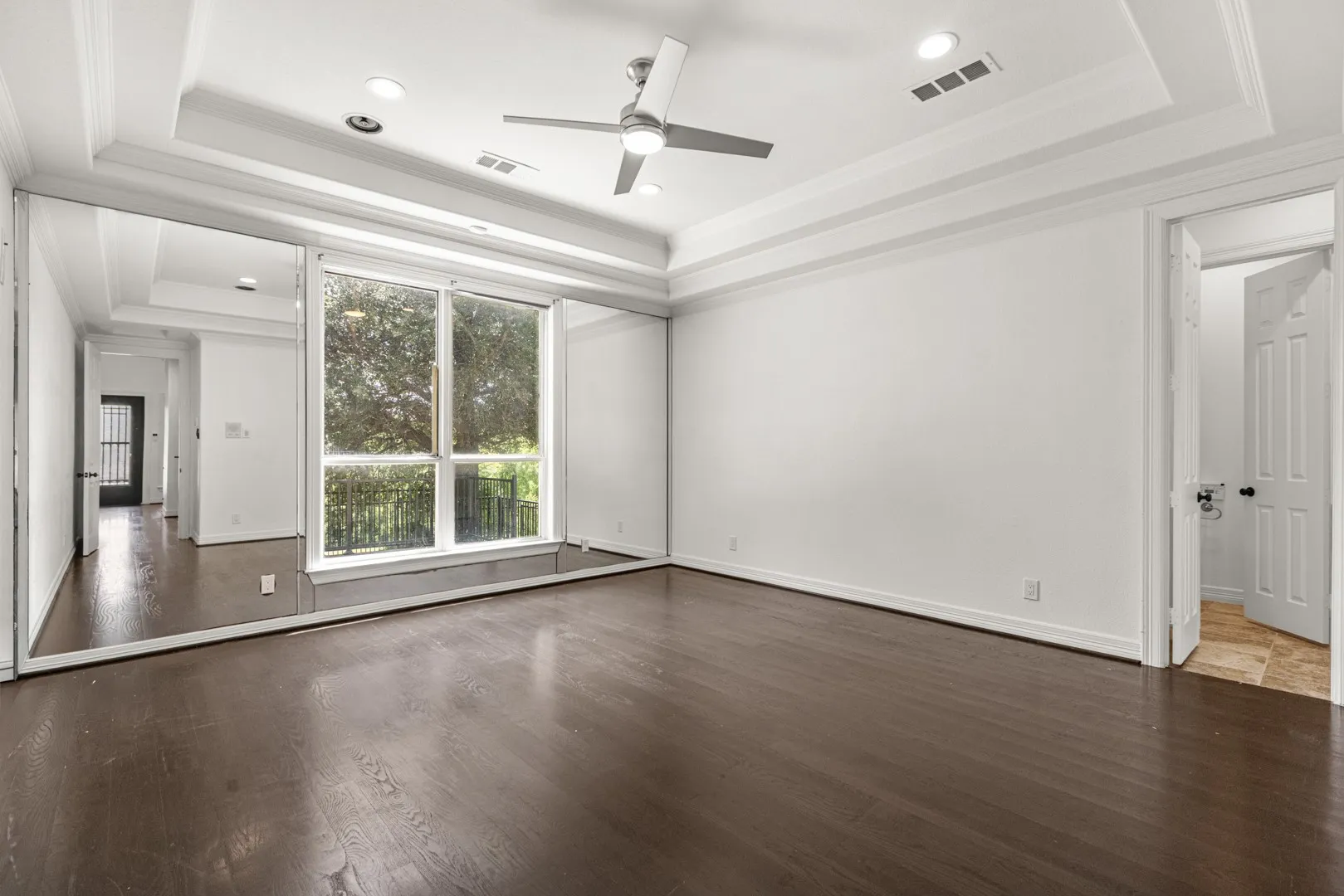 Single Family Residence For Rent in Dallas County , 902 Saint George Place, De Soto, Texas 75115, 4 Bedroom, 7 Bathroom, 3 Garage spaces, 4,024 Sqft, built in 2005, mls#21379826, Real Estate Agent in De Soto, Homes For Rent in Dallas county, Homes For Rent in De Soto, Realtor in De Soto Texas, Real Estate Brokerage Independent Realty Texas, Luminita Cordes Realtor