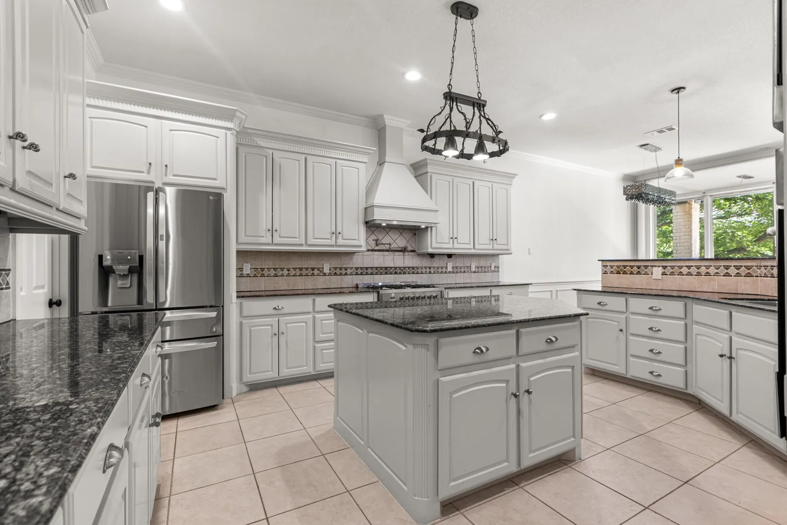 Single Family Residence For Rent in Dallas County , 902 Saint George Place, De Soto, Texas 75115, 4 Bedroom, 7 Bathroom, 3 Garage spaces, 4,024 Sqft, built in 2005, mls#21379826, Real Estate Agent in De Soto, Homes For Rent in Dallas county, Homes For Rent in De Soto, Realtor in De Soto Texas, Real Estate Brokerage Independent Realty Texas, Luminita Cordes Realtor