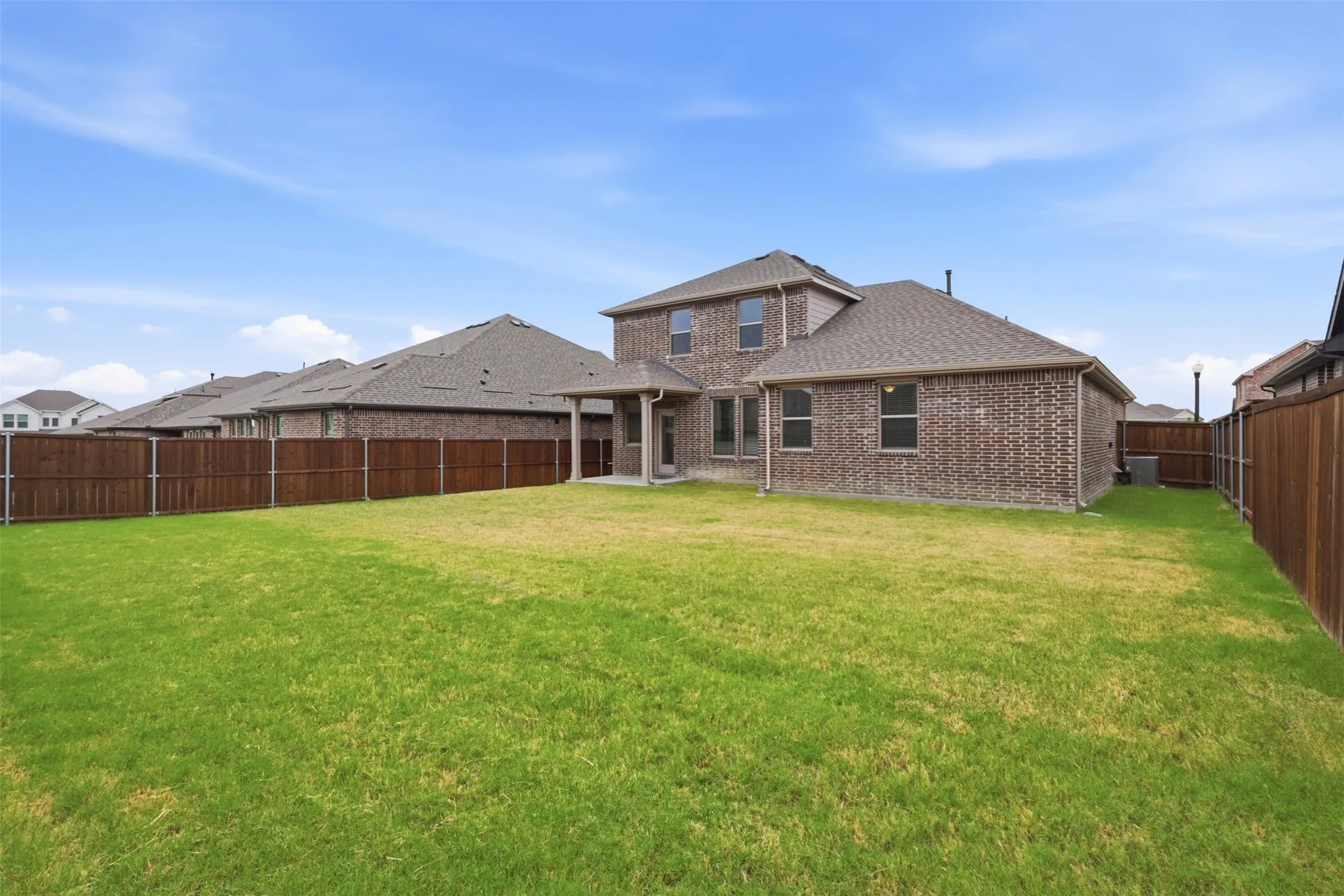Single Family Residence For Rent in Kaufman County , 1308 Parkdale Street, Forney, Texas 75126, 3 Bedroom, 3 Bathroom, 2 Garage spaces, 2,389 Sqft, built in 2025, mls#21371216, Real Estate Agent in Forney, Homes For Rent in Kaufman county, Homes For Rent in Forney, Realtor in Forney Texas, Real Estate Brokerage Independent Realty Texas, Luminita Cordes Realtor
