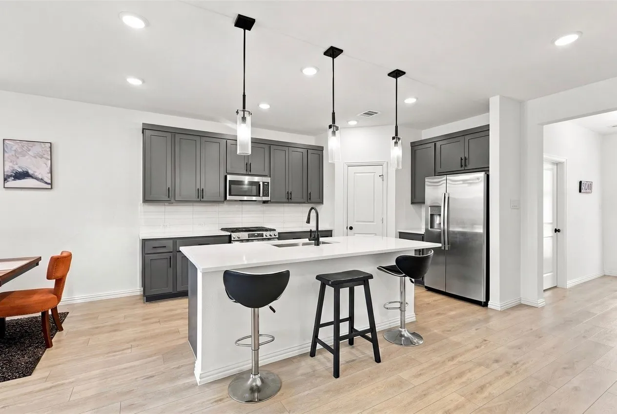 Single Family Residence For Rent in Kaufman County , 1308 Parkdale Street, Forney, Texas 75126, 3 Bedroom, 3 Bathroom, 2 Garage spaces, 2,389 Sqft, built in 2025, mls#21371216, Real Estate Agent in Forney, Homes For Rent in Kaufman county, Homes For Rent in Forney, Realtor in Forney Texas, Real Estate Brokerage Independent Realty Texas, Luminita Cordes Realtor