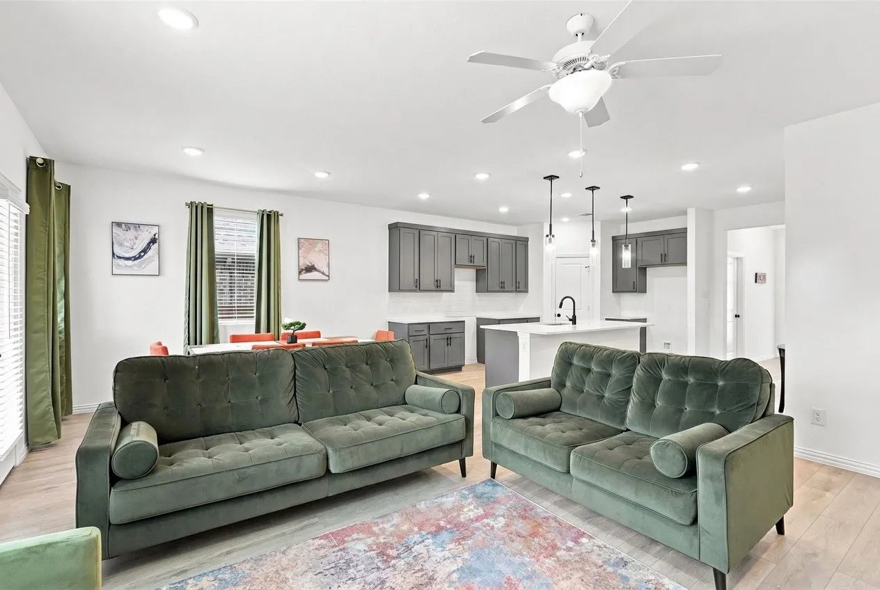 Single Family Residence For Rent in Kaufman County , 1308 Parkdale Street, Forney, Texas 75126, 3 Bedroom, 3 Bathroom, 2 Garage spaces, 2,389 Sqft, built in 2025, mls#21371216, Real Estate Agent in Forney, Homes For Rent in Kaufman county, Homes For Rent in Forney, Realtor in Forney Texas, Real Estate Brokerage Independent Realty Texas, Luminita Cordes Realtor