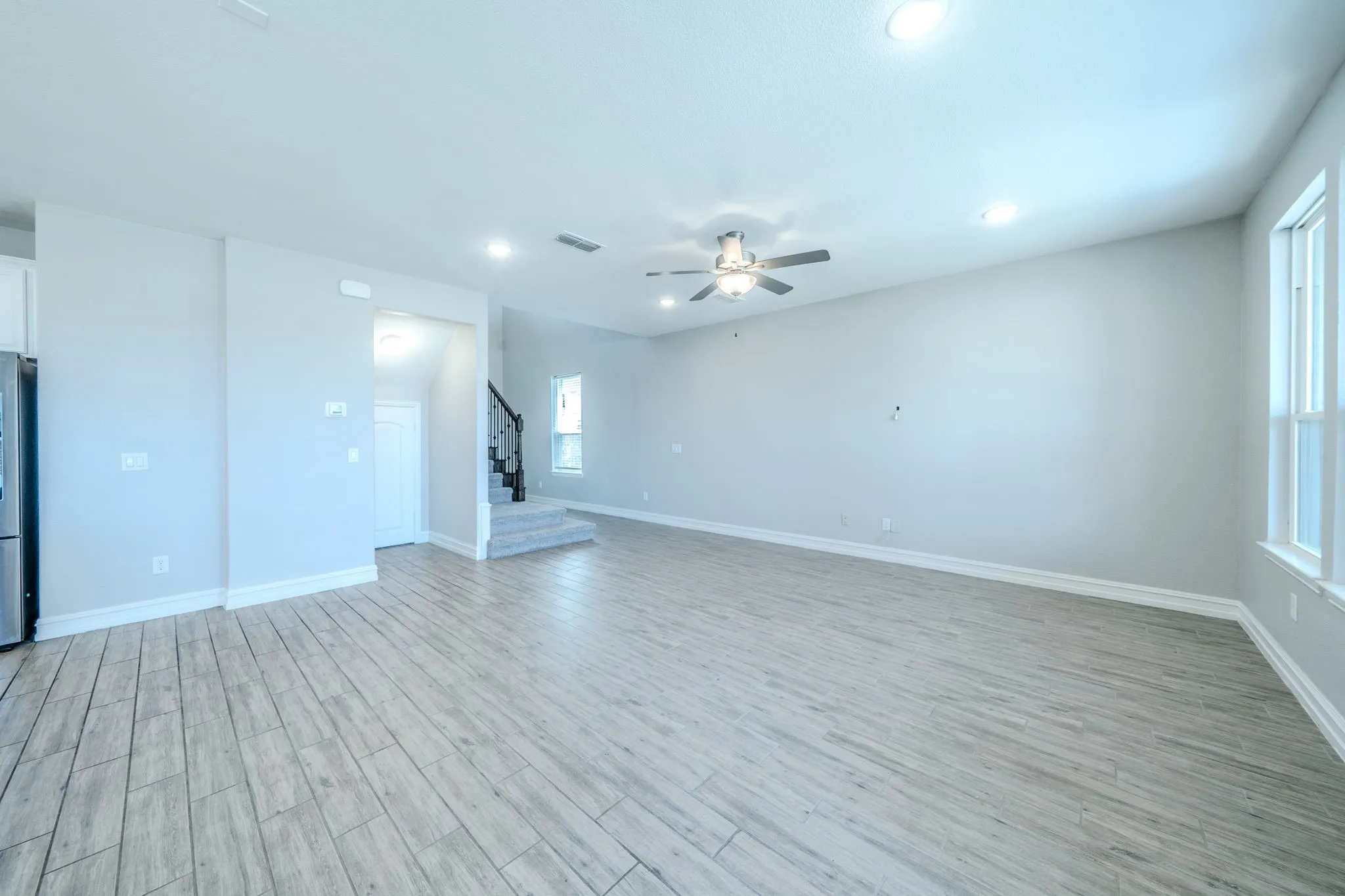 Single Family Residence For Sale in Dallas County , 2833 Henson Lane, Garland, Texas 75040, 4 Bedroom, 3 Bathroom, 2 Garage spaces, 2,455 Sqft, built in 2021, mls#21373199, Real Estate Agent in Garland, Homes For Sale in Dallas county, Homes For Sale in Garland, Realtor in Garland Texas, Real Estate Brokerage Independent Realty Texas, Luminita Cordes Realtor