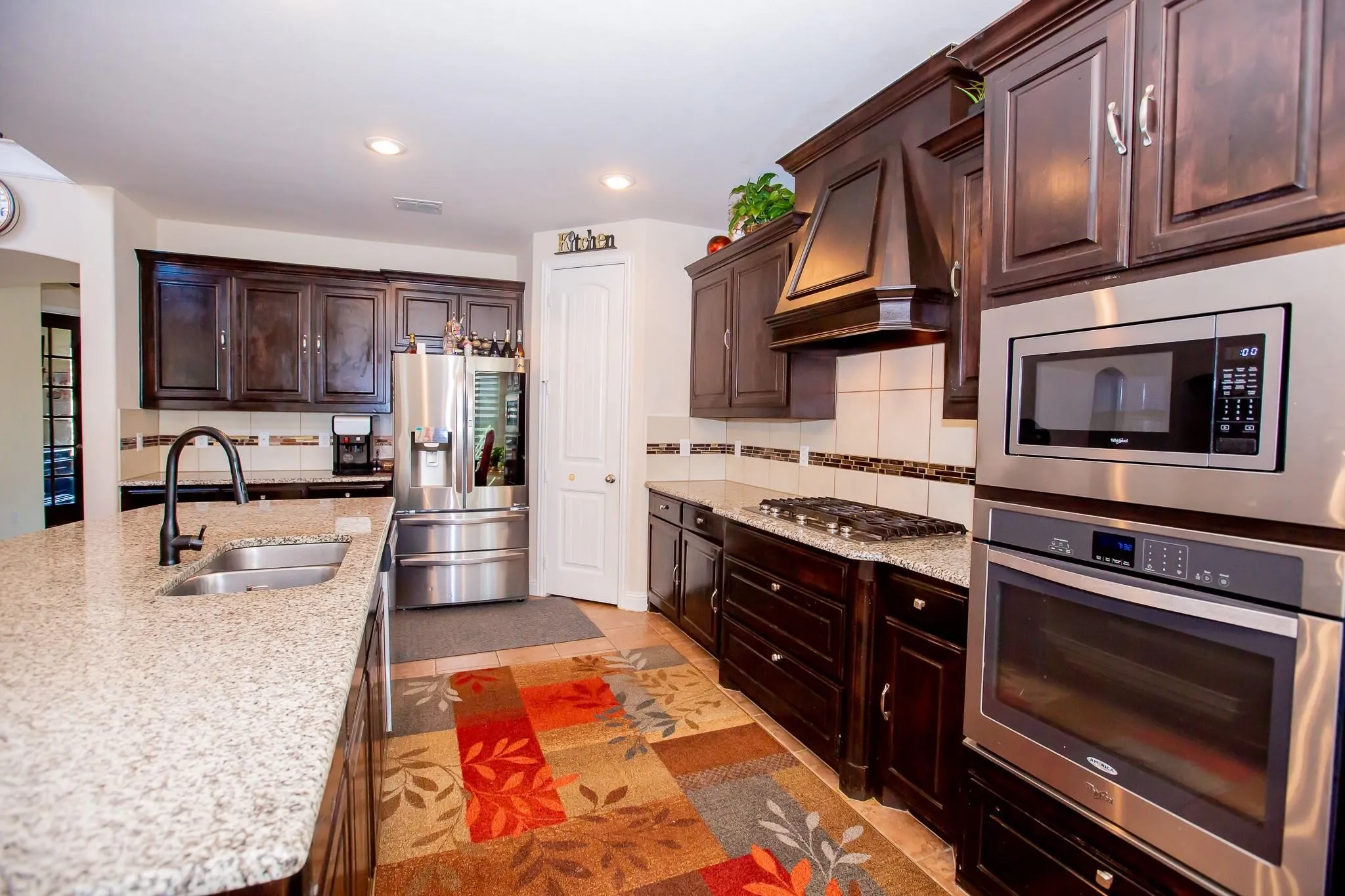 Single Family Residence For Rent in Tarrant County , 1002 Nail Lane, Euless, Texas 76040, 4 Bedroom, 2 Bathroom, 2 Garage spaces, 3,059 Sqft, built in 2015, mls#21379834, Real Estate Agent in Euless, Homes For Rent in Tarrant county, Homes For Rent in Euless, Realtor in Euless Texas, Real Estate Brokerage Independent Realty Texas, Luminita Cordes Realtor