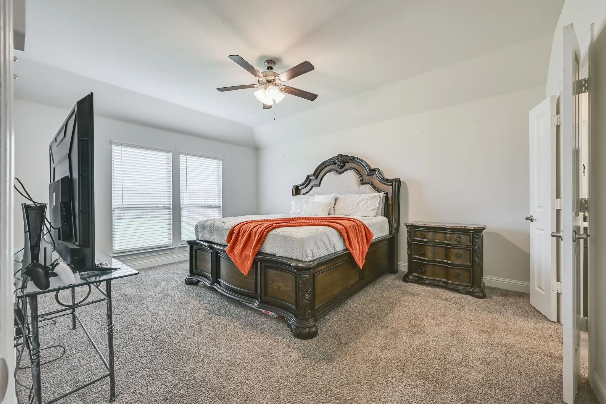 Single Family Residence For Rent in Kaufman County , 4016 Windswept Way, Forney, Texas 75126, 3 Bedroom, 2 Bathroom, 2 Garage spaces, 1,899 Sqft, built in 2021, mls#21379828, Real Estate Agent in Forney, Homes For Rent in Kaufman county, Homes For Rent in Forney, Realtor in Forney Texas, Real Estate Brokerage Independent Realty Texas, Luminita Cordes Realtor