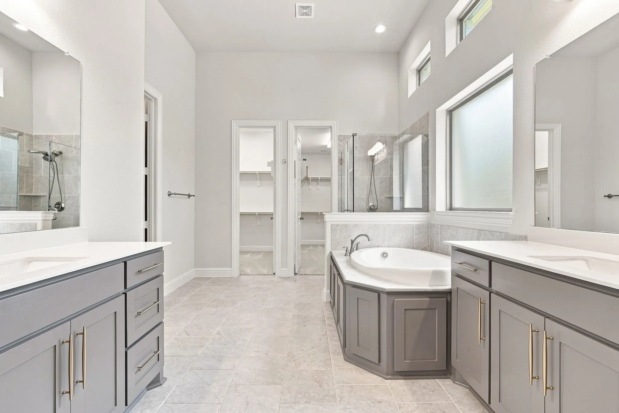Single Family Residence For Sale in Ellis County , 801 Brandi Ridge Drive, Midlothian, Texas 76065, 4 Bedroom, 4 Bathroom, 2 Garage spaces, 3,210 Sqft, built in 2023, mls#21379709, Real Estate Agent in Midlothian, Homes For Sale in Ellis county, Homes For Sale in Midlothian, Realtor in Midlothian Texas, Real Estate Brokerage Independent Realty Texas, Luminita Cordes Realtor