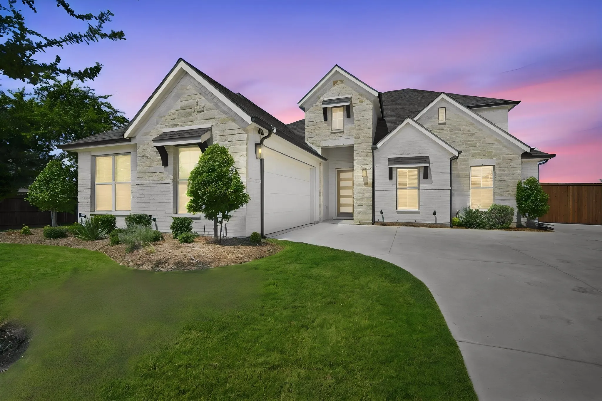 Single Family Residence For Sale in Ellis County , 801 Brandi Ridge Drive, Midlothian, Texas 76065, 4 Bedroom, 4 Bathroom, 2 Garage spaces, 3,210 Sqft, built in 2023, mls#21379709, Real Estate Agent in Midlothian, Homes For Sale in Ellis county, Homes For Sale in Midlothian, Realtor in Midlothian Texas, Real Estate Brokerage Independent Realty Texas, Luminita Cordes Realtor