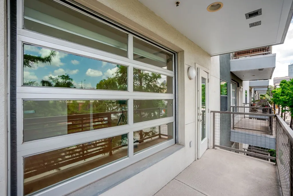 Condominium For Rent in Dallas County , 1111 S Akard Street 304, Dallas, Texas 75215, 1 Bedroom, 1 Bathroom, 1 Garage spaces, 814 Sqft, built in 2006, mls#21379839, Real Estate Agent in Dallas, Homes For Rent in Dallas county, Homes For Rent in Dallas, Realtor in Dallas Texas, Real Estate Brokerage Independent Realty Texas, Luminita Cordes Realtor