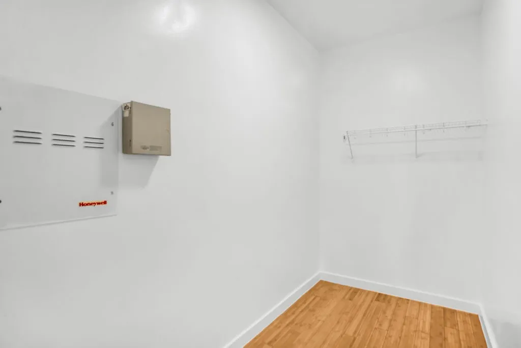 Condominium For Rent in Dallas County , 1111 S Akard Street 304, Dallas, Texas 75215, 1 Bedroom, 1 Bathroom, 1 Garage spaces, 814 Sqft, built in 2006, mls#21379839, Real Estate Agent in Dallas, Homes For Rent in Dallas county, Homes For Rent in Dallas, Realtor in Dallas Texas, Real Estate Brokerage Independent Realty Texas, Luminita Cordes Realtor