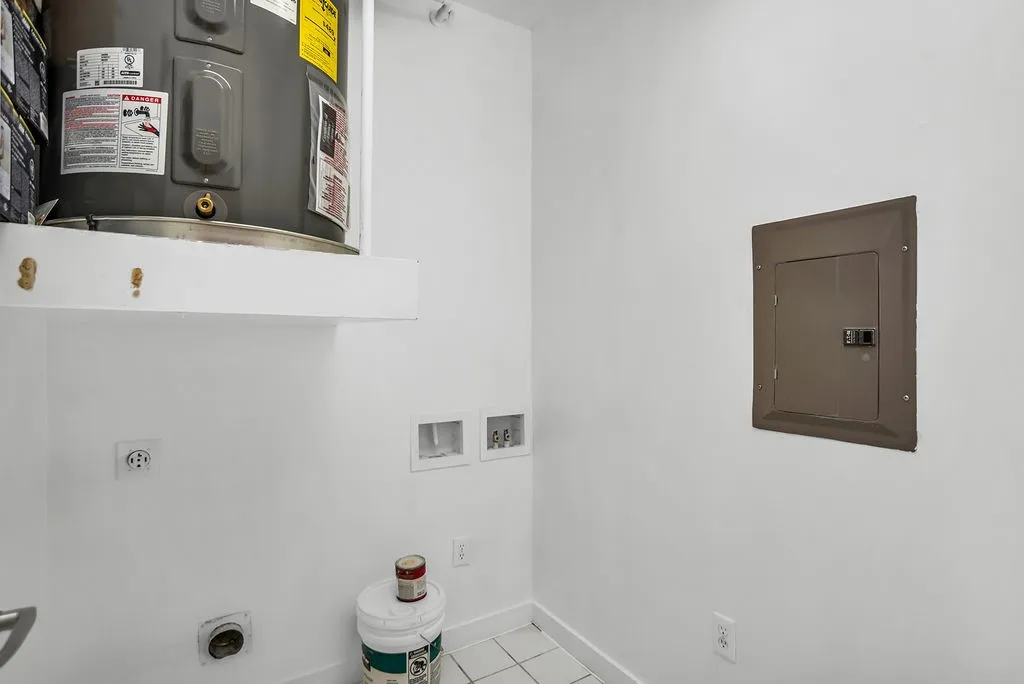 Condominium For Rent in Dallas County , 1111 S Akard Street 304, Dallas, Texas 75215, 1 Bedroom, 1 Bathroom, 1 Garage spaces, 814 Sqft, built in 2006, mls#21379839, Real Estate Agent in Dallas, Homes For Rent in Dallas county, Homes For Rent in Dallas, Realtor in Dallas Texas, Real Estate Brokerage Independent Realty Texas, Luminita Cordes Realtor