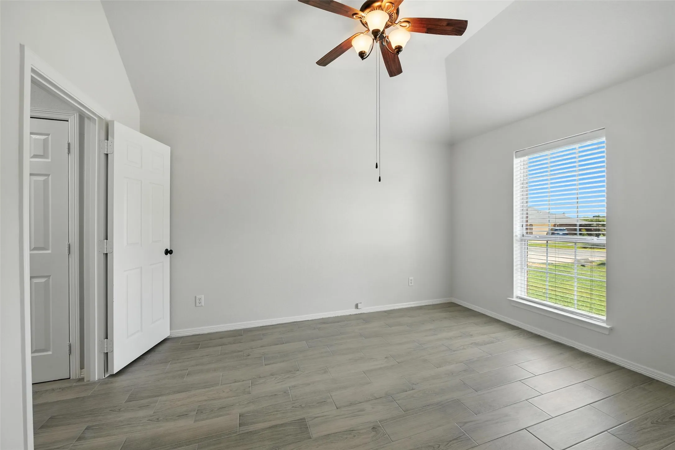 Single Family Residence For Rent in Parker County , 113 Shumard Drive, Aledo, Texas 76008, 3 Bedroom, 2 Bathroom, 2 Garage spaces, 1,681 Sqft, built in 2006, mls#21375381, Real Estate Agent in Aledo, Homes For Rent in Parker county, Homes For Rent in Aledo, Realtor in Aledo Texas, Real Estate Brokerage Independent Realty Texas, Luminita Cordes Realtor
