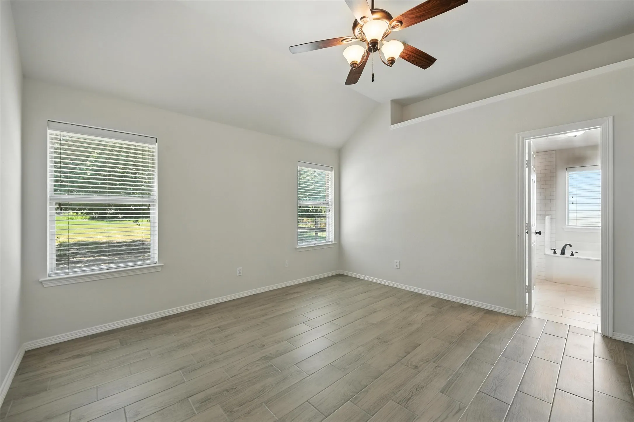 Single Family Residence For Rent in Parker County , 113 Shumard Drive, Aledo, Texas 76008, 3 Bedroom, 2 Bathroom, 2 Garage spaces, 1,681 Sqft, built in 2006, mls#21375381, Real Estate Agent in Aledo, Homes For Rent in Parker county, Homes For Rent in Aledo, Realtor in Aledo Texas, Real Estate Brokerage Independent Realty Texas, Luminita Cordes Realtor