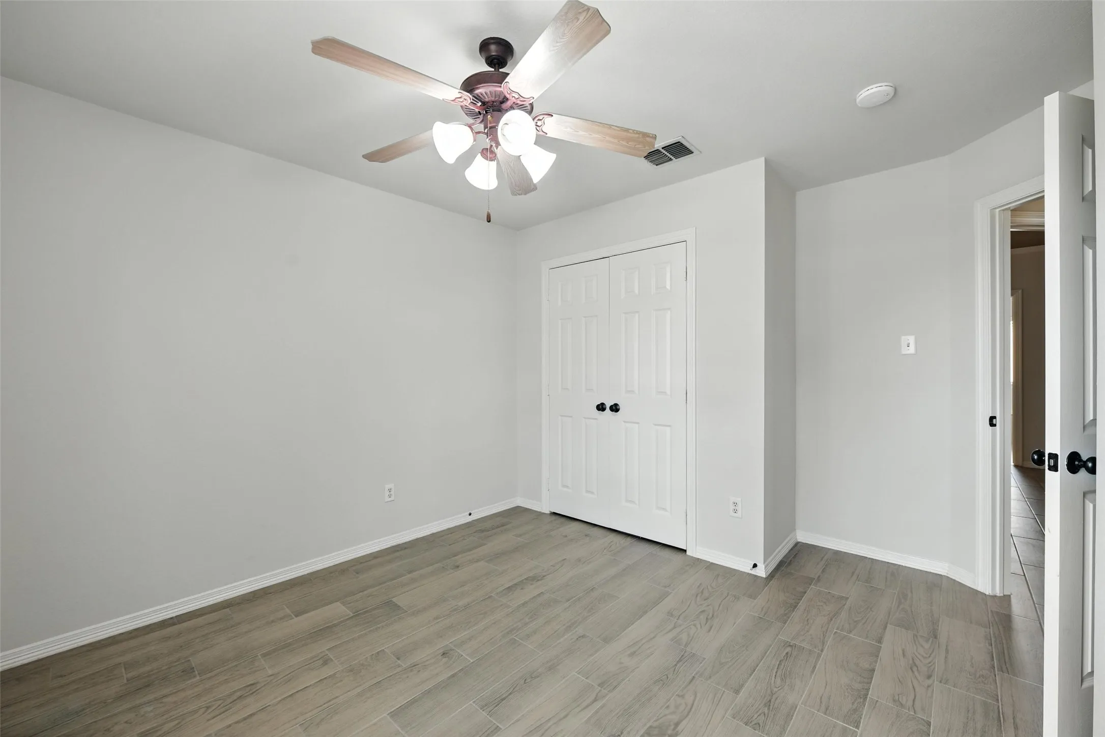 Single Family Residence For Rent in Parker County , 113 Shumard Drive, Aledo, Texas 76008, 3 Bedroom, 2 Bathroom, 2 Garage spaces, 1,681 Sqft, built in 2006, mls#21375381, Real Estate Agent in Aledo, Homes For Rent in Parker county, Homes For Rent in Aledo, Realtor in Aledo Texas, Real Estate Brokerage Independent Realty Texas, Luminita Cordes Realtor